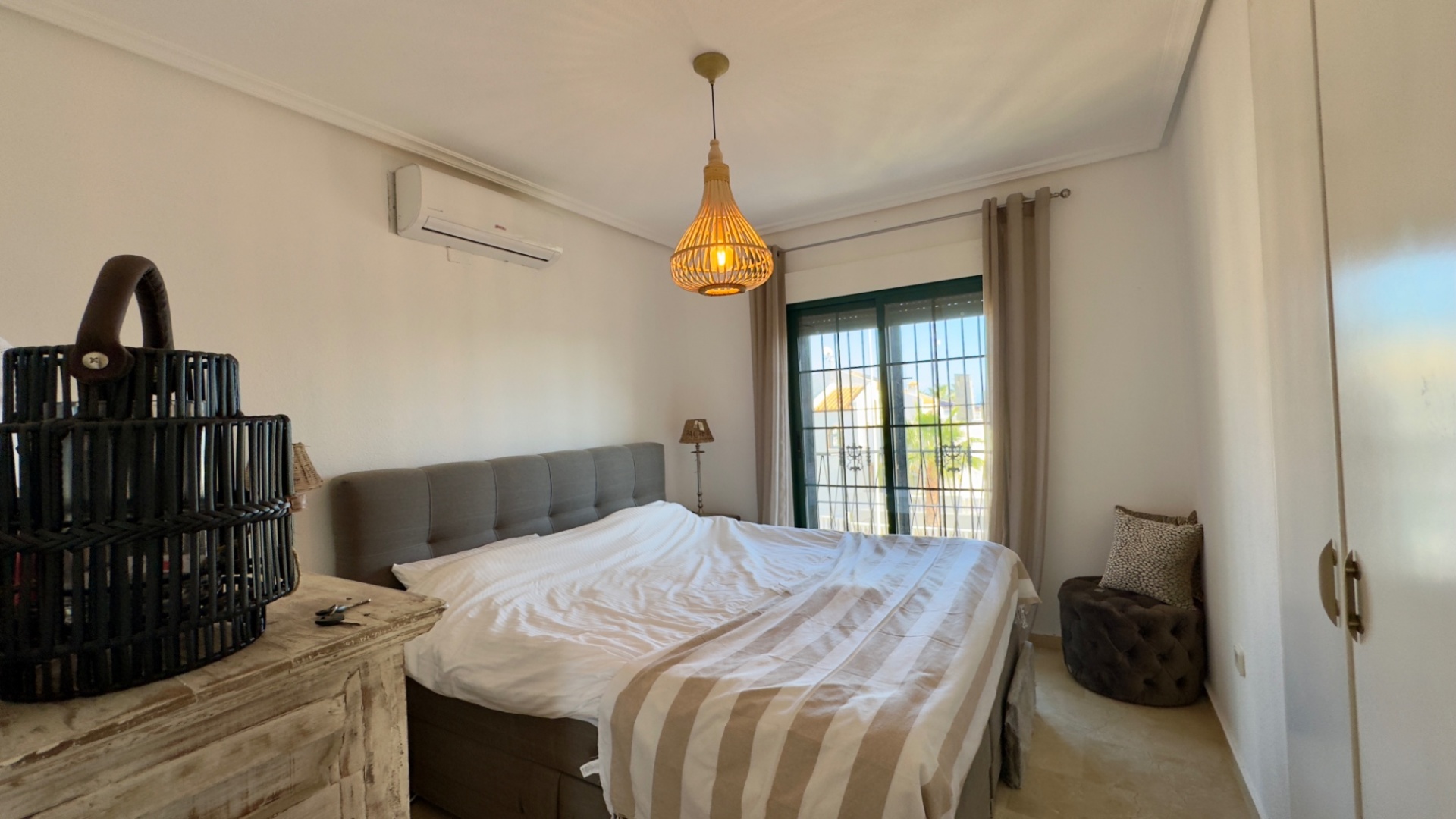 Resale - Villa - Villamartin - Los Dolses