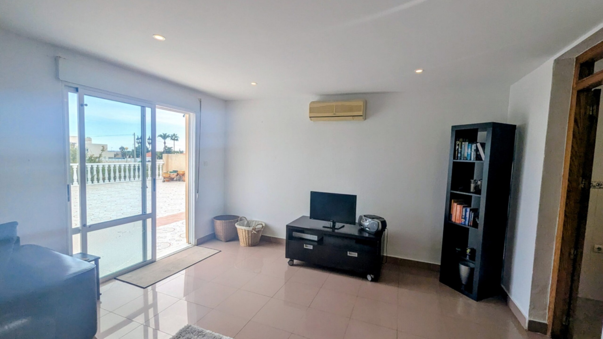 Resale - Villa - Villamartin - Los Dolses