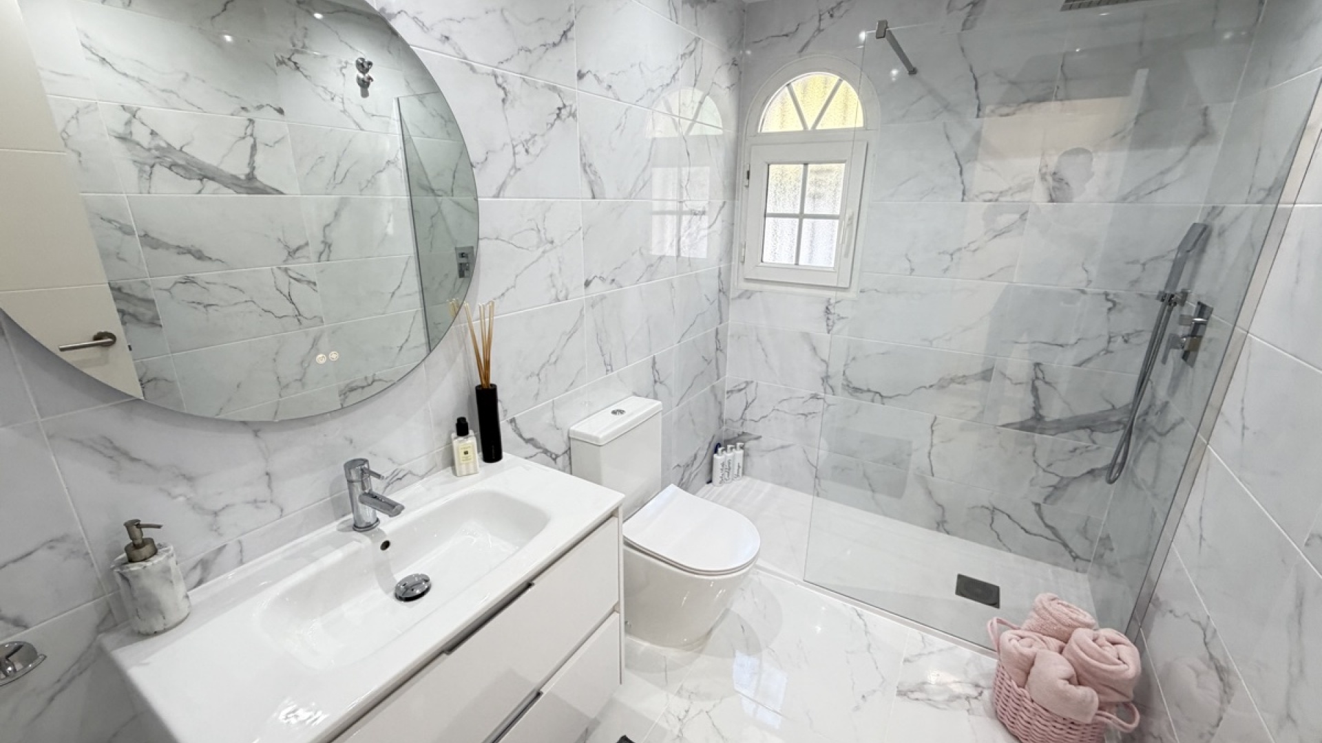 Resale - Villa - Villamartin - Los Dolses