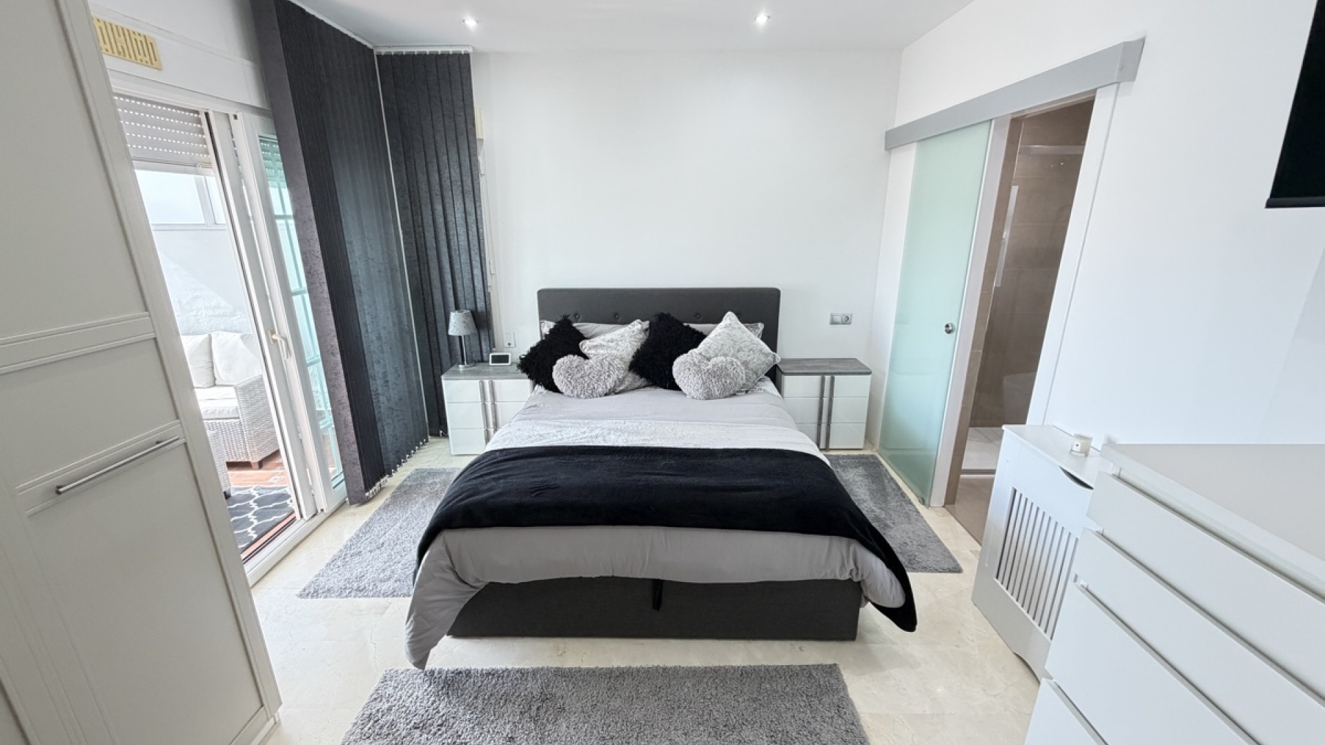 Resale - Villa - Villamartin - Los Dolses