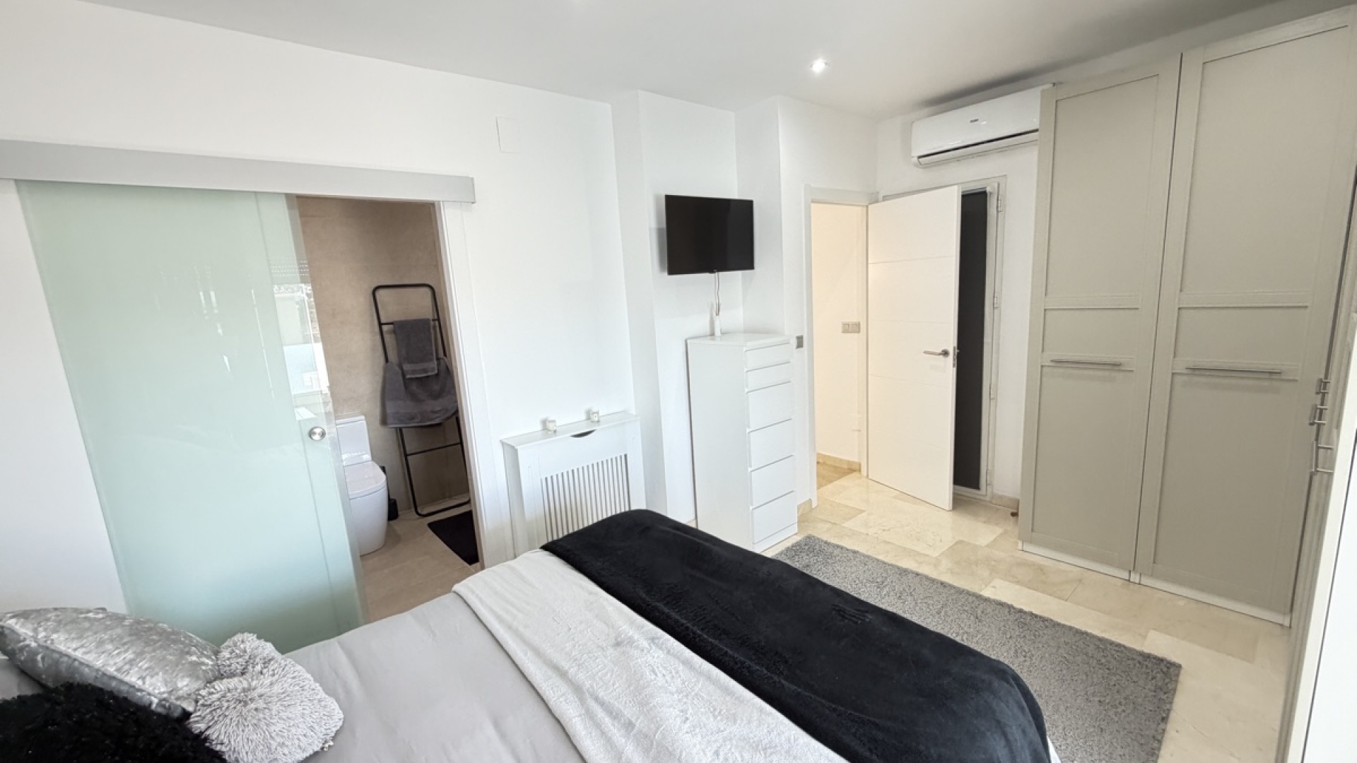 Resale - Villa - Villamartin - Los Dolses