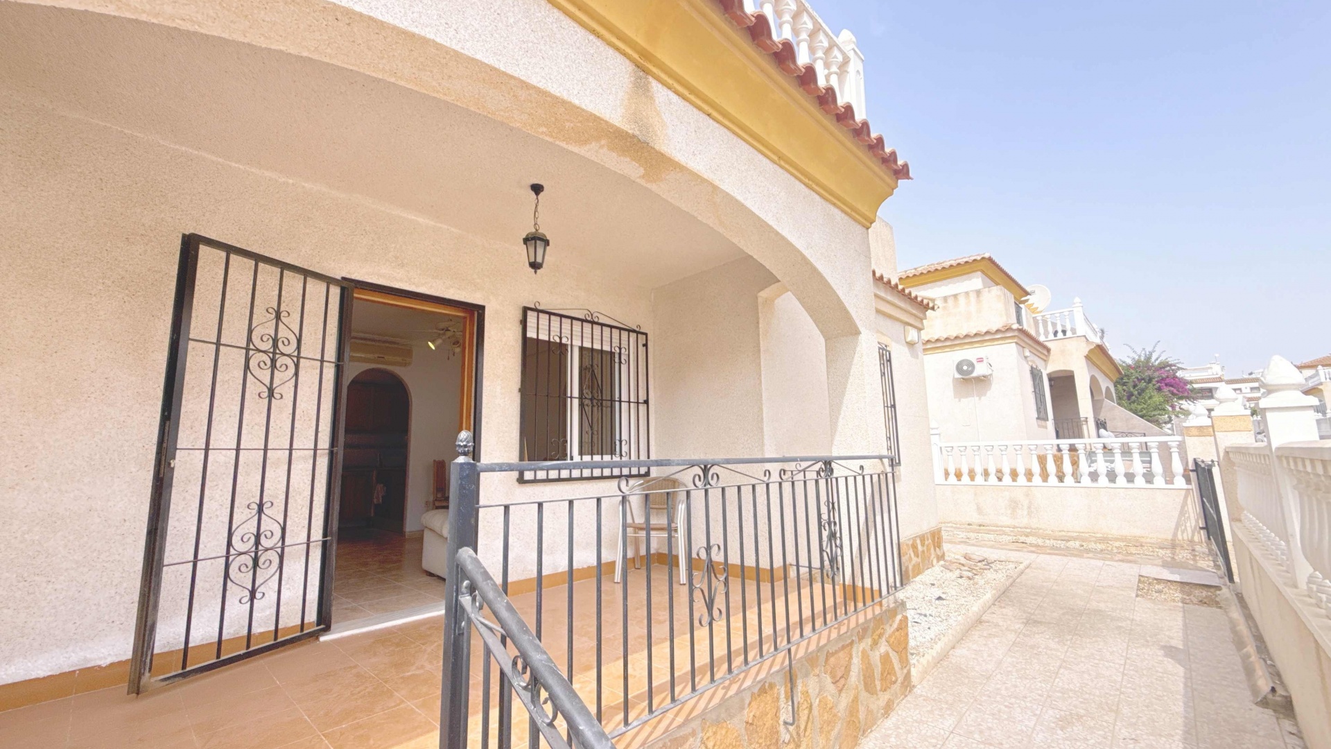 Resale - Villa - Villamartin - Los Dolses