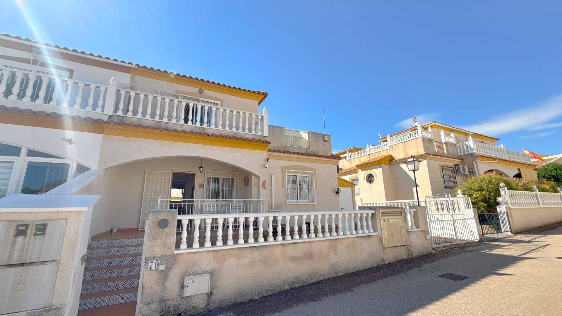 Resale - Villa - Villamartin - Los Dolses