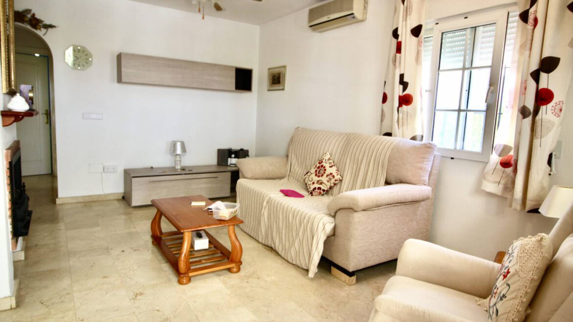 Resale - Villa - Villamartin - Los Dolses