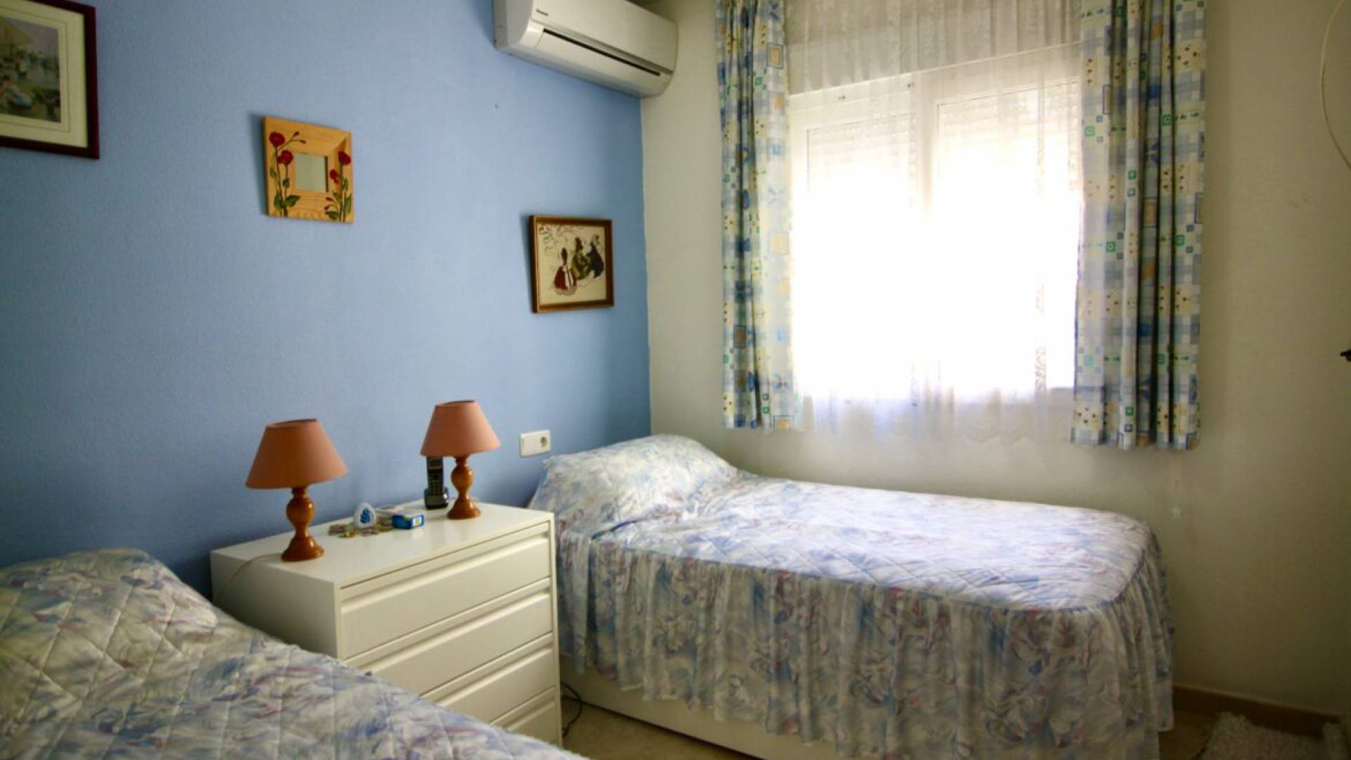 Resale - Villa - Villamartin - Los Dolses