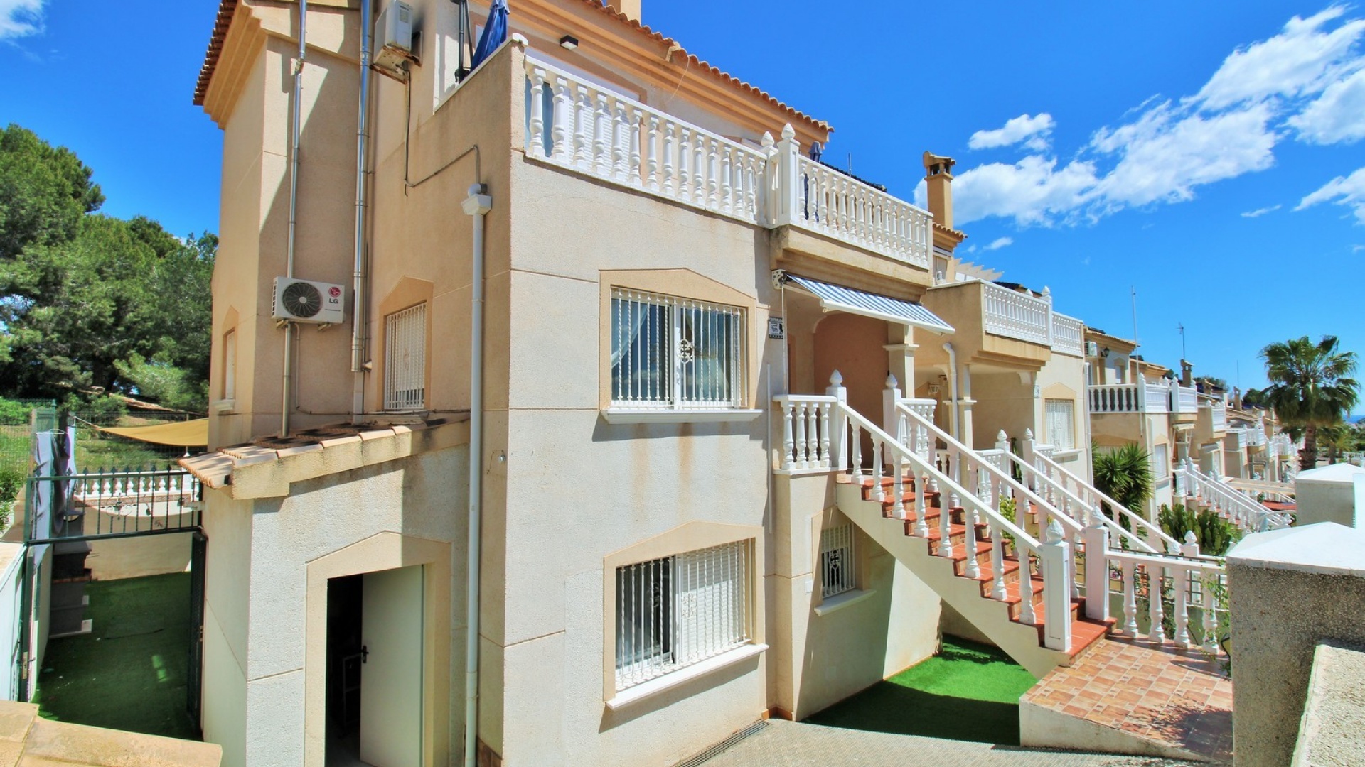 Resale - Villa - Villamartin - monte golf