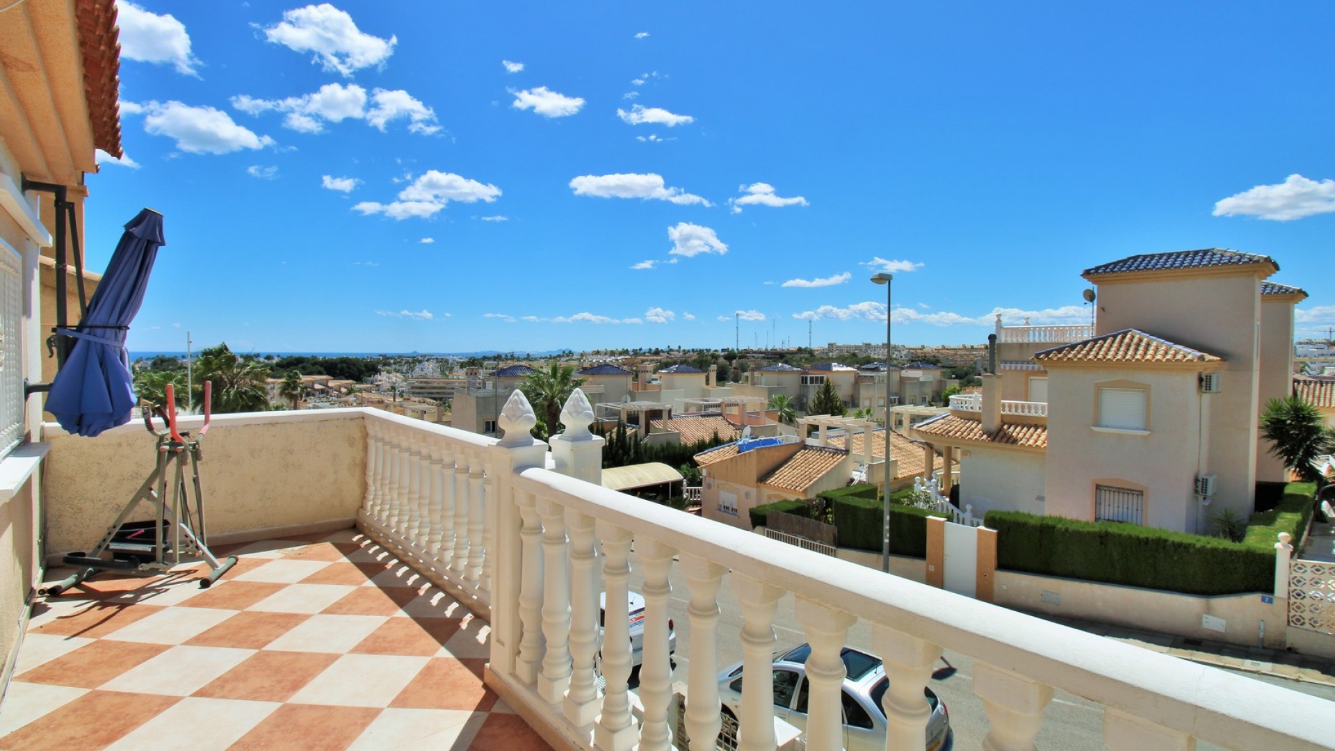 Resale - Villa - Villamartin - monte golf