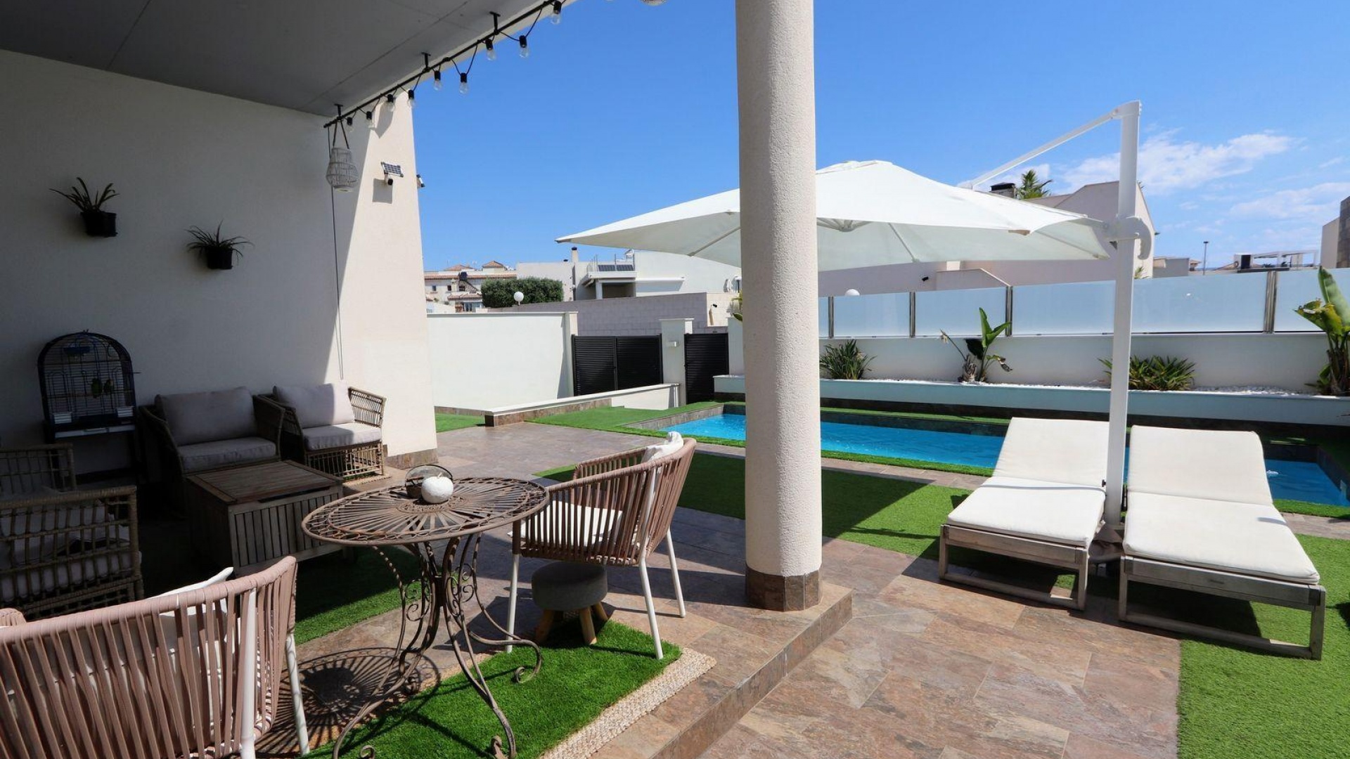 Resale - Villa - Villamartin - PAU 26