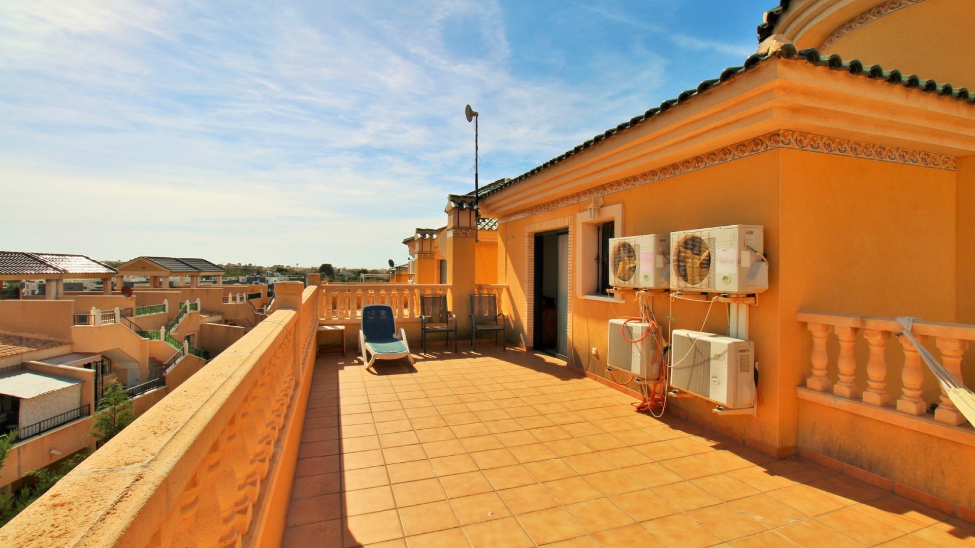 Resale - Villa - Villamartin - PAU 26
