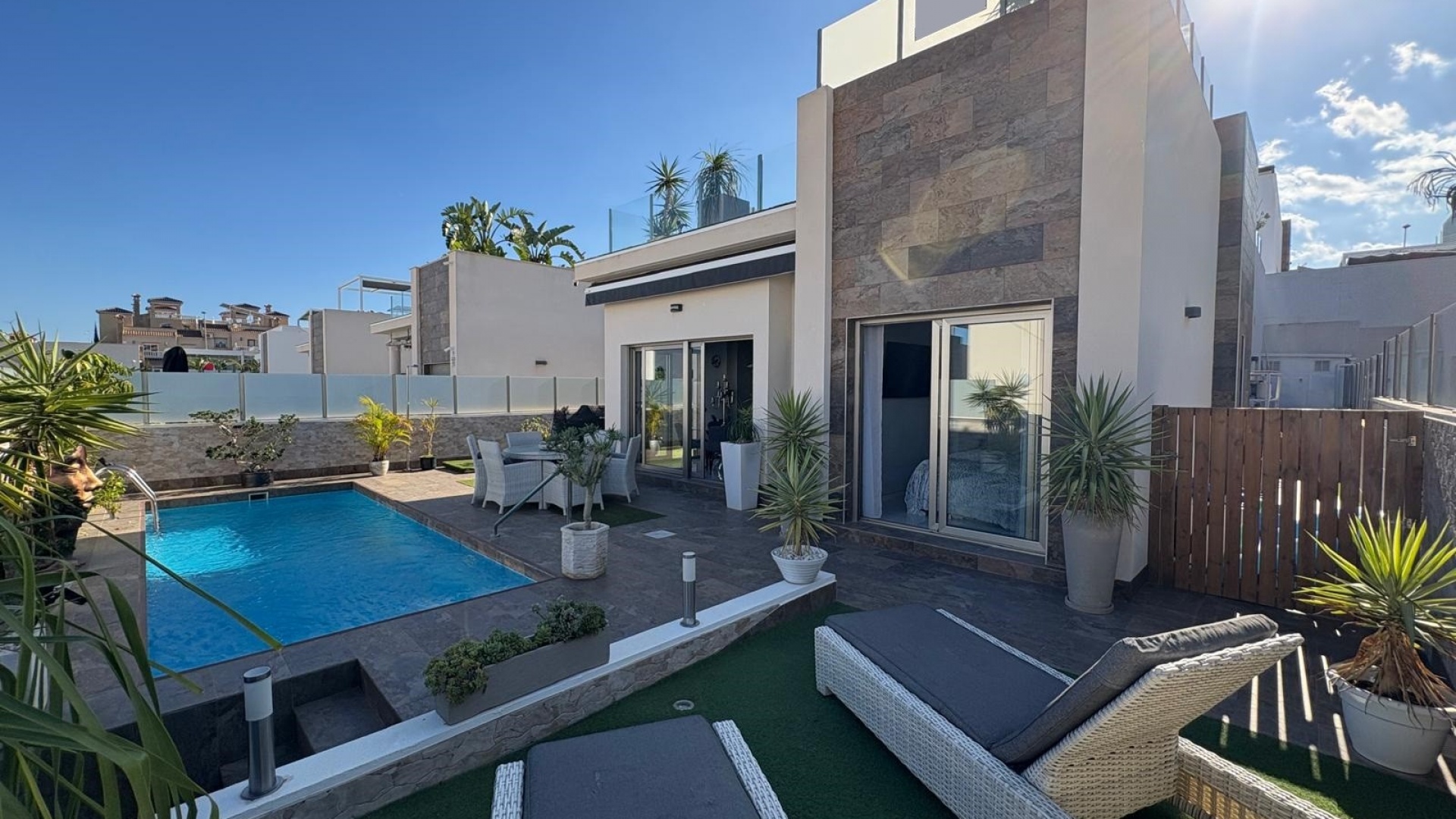 Resale - Villa - Villamartin - PAU 26