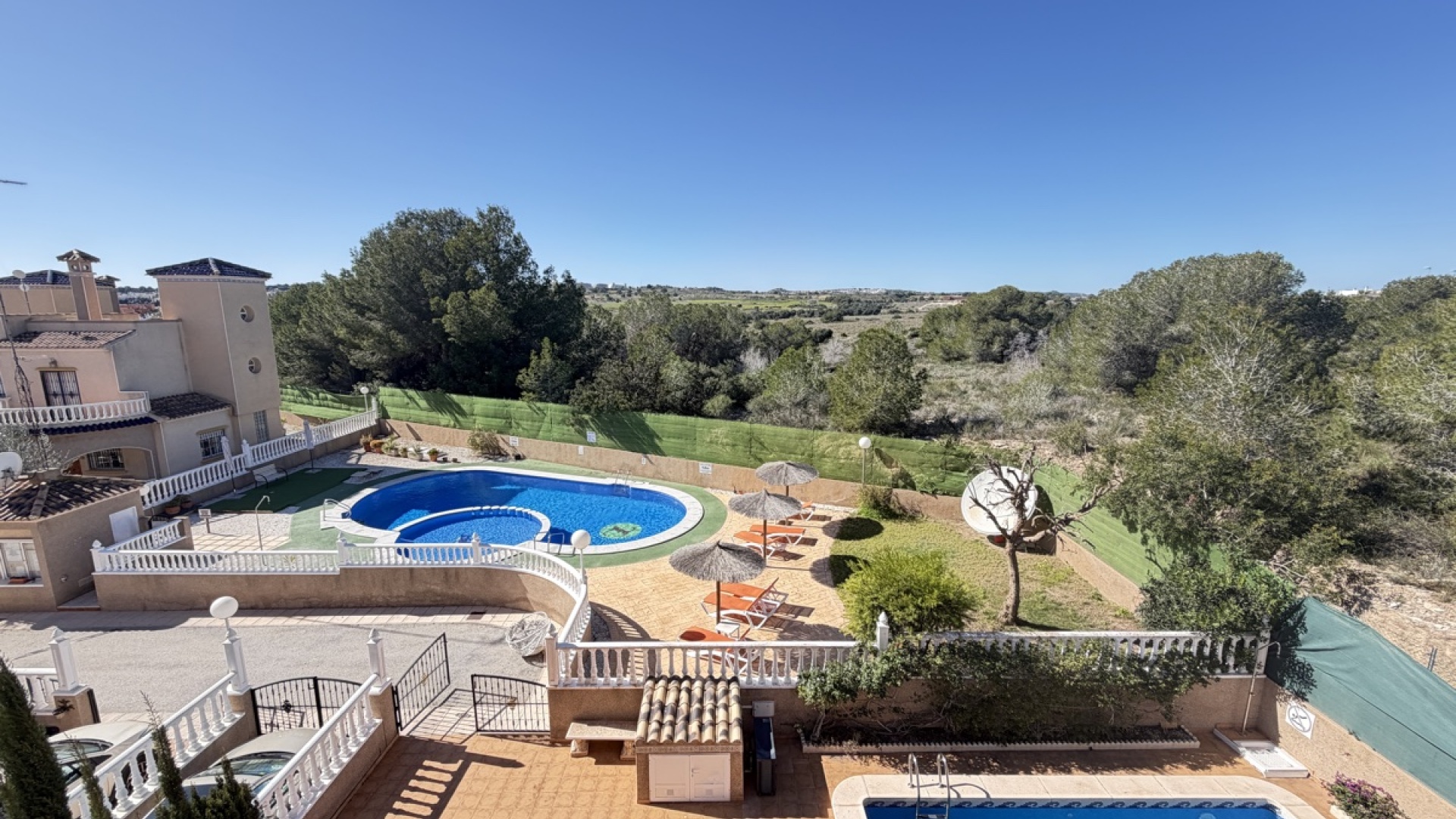 Resale - Villa - Villamartin - PAU 26