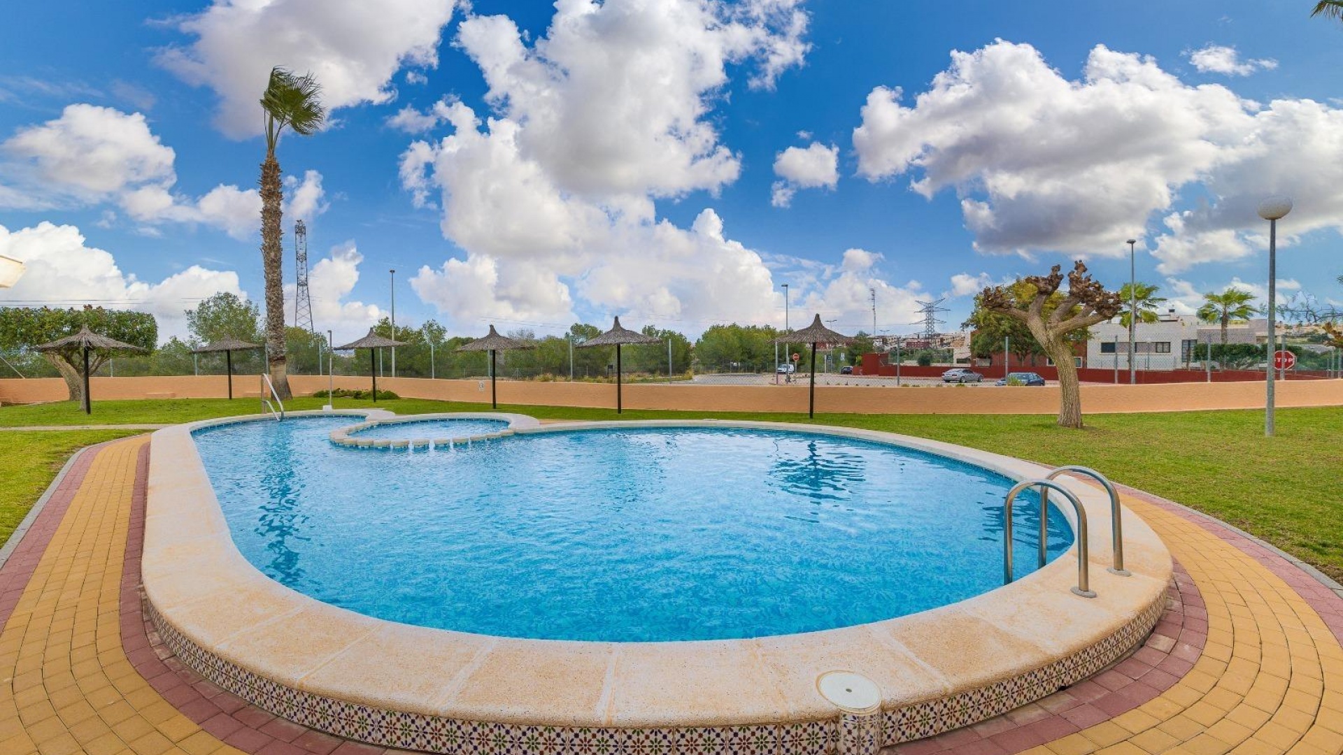 Resale - Villa - Villamartin - PAU 26