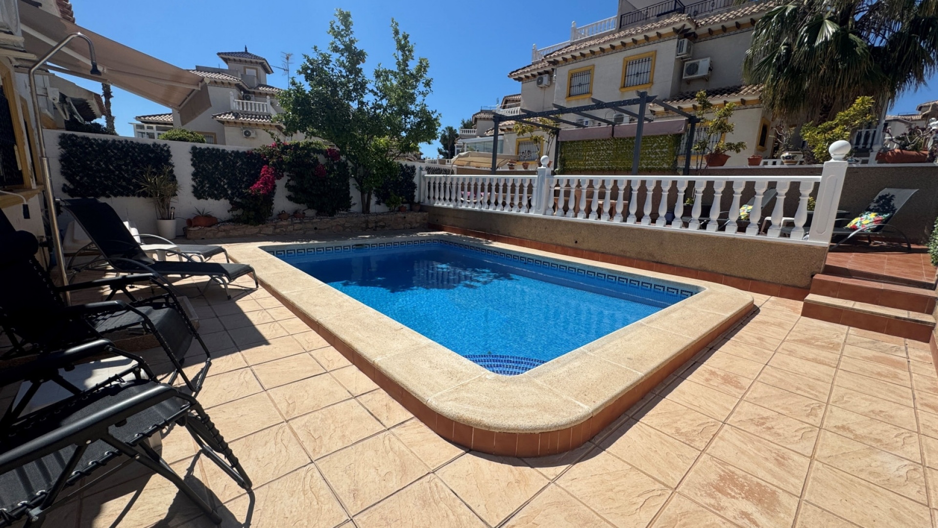 Resale - Villa - Villamartin - pinada golf