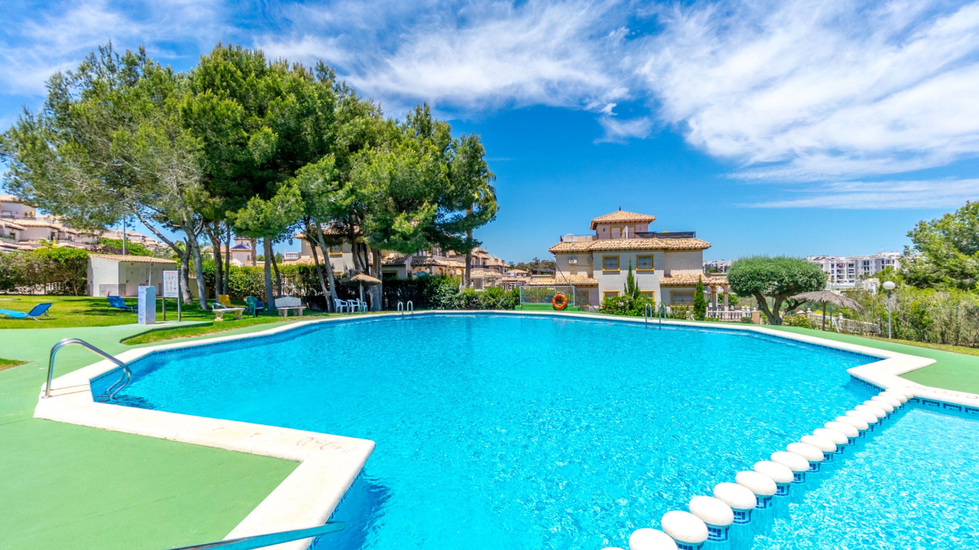 Resale - Villa - Villamartin - pinada golf