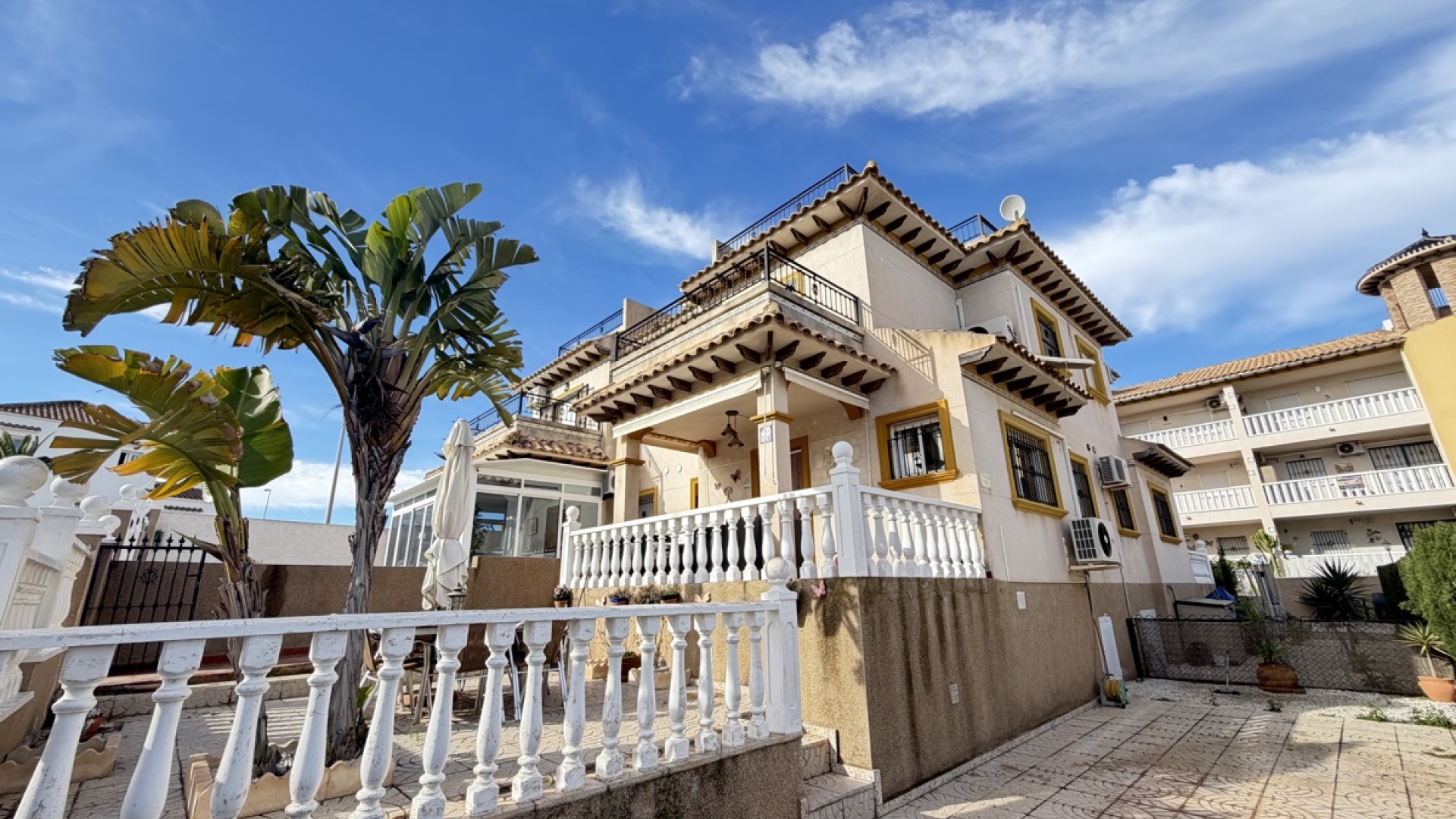 Resale - Villa - Villamartin - pinada golf
