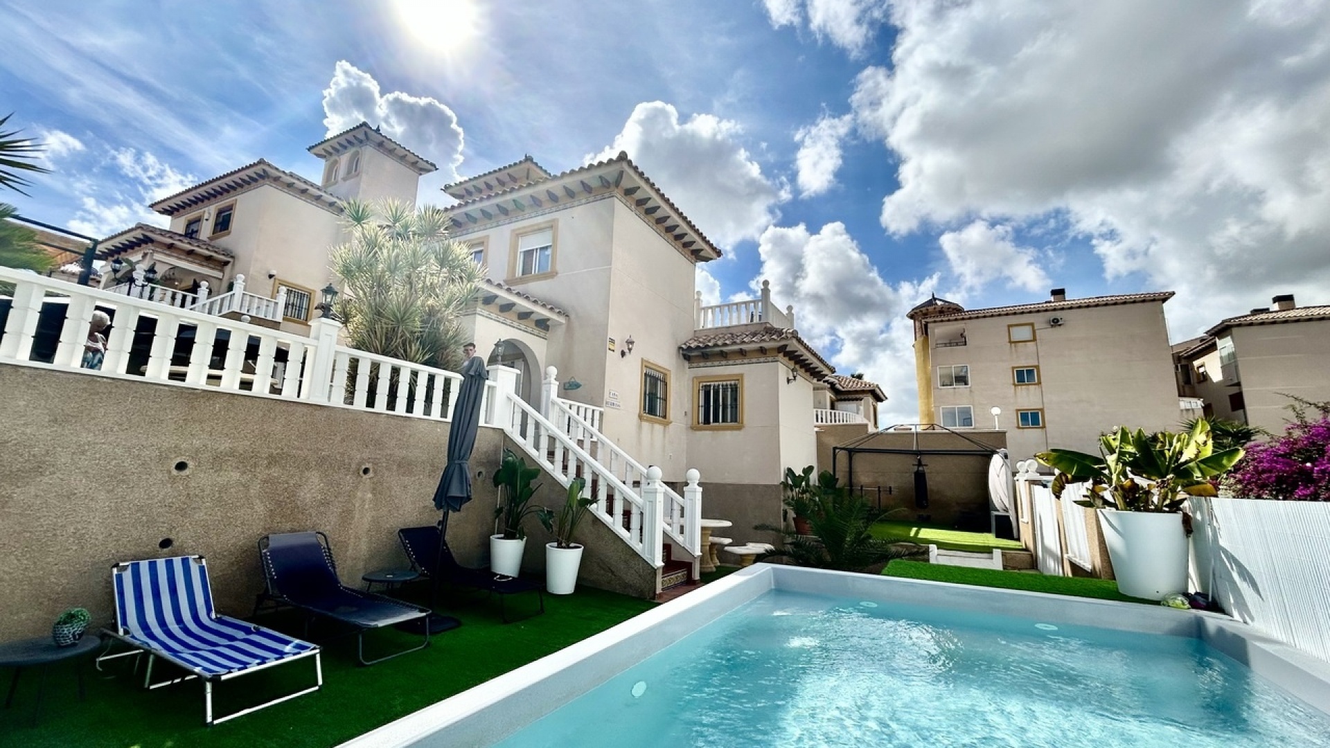 Resale - Villa - Villamartin - pinada golf