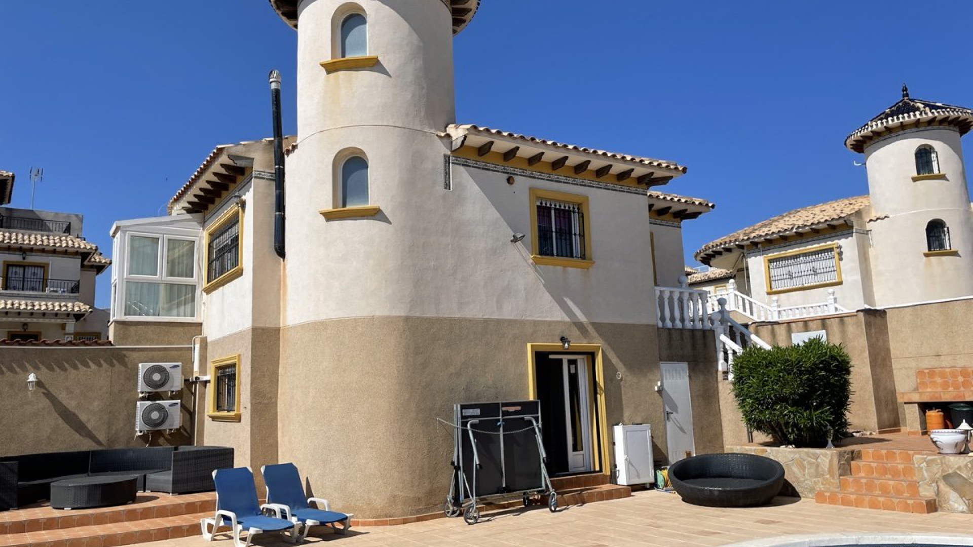 Resale - Villa - Villamartin - pinada golf