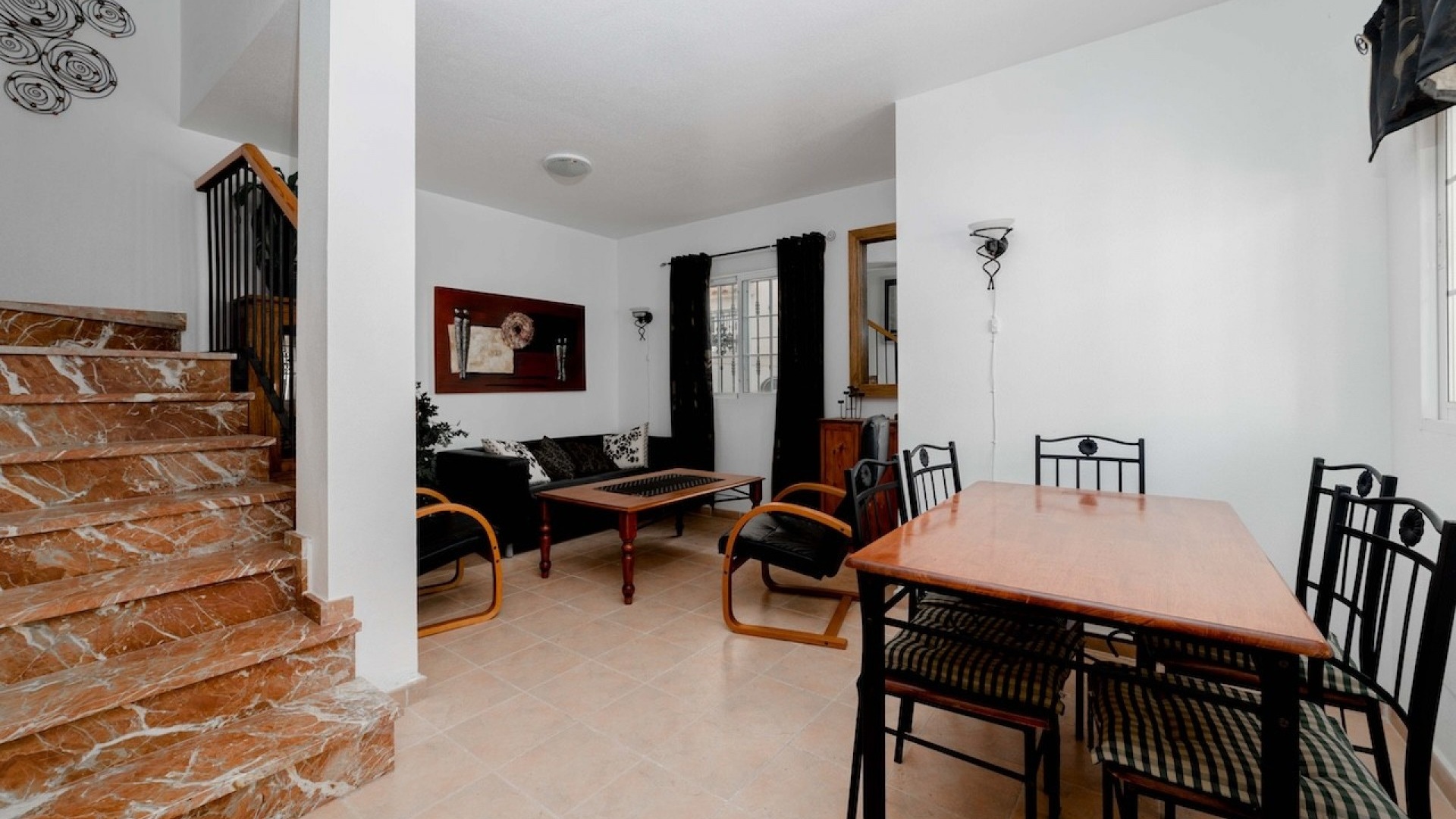 Resale - Villa - Villamartin - Res. Coral