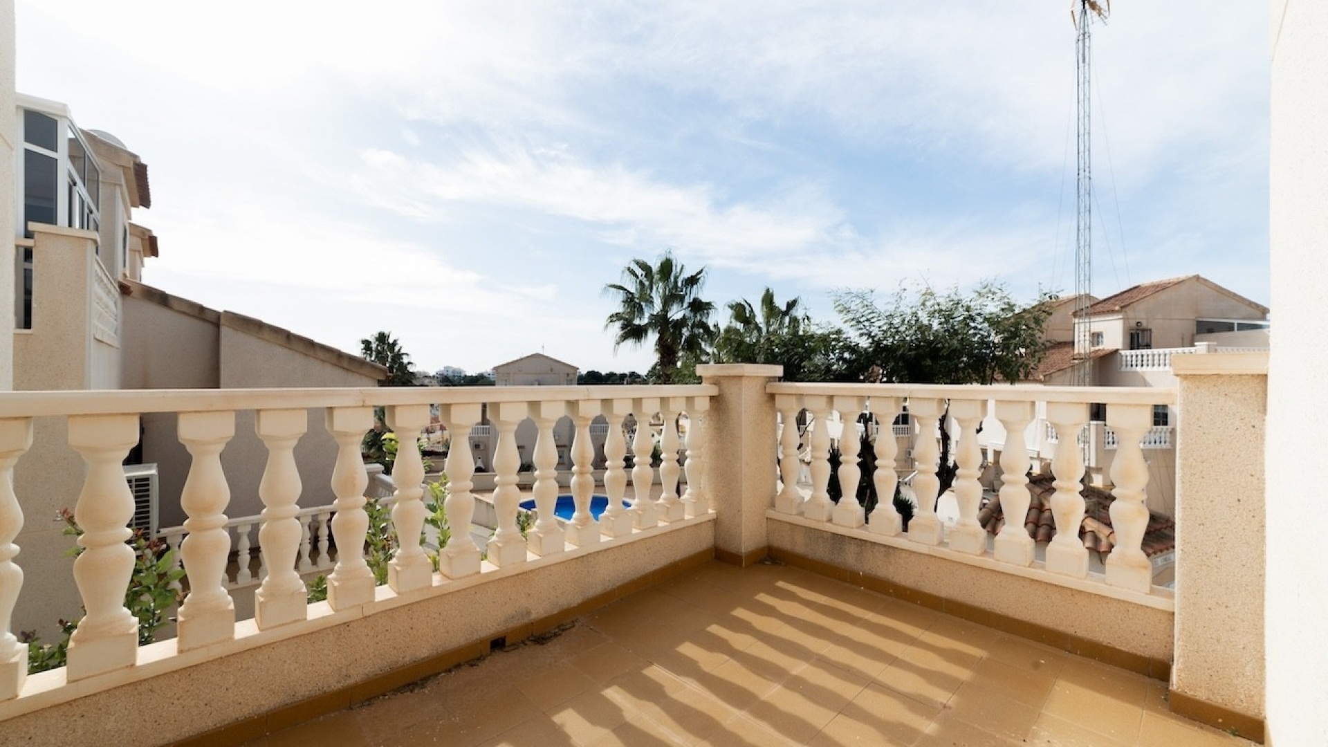 Resale - Villa - Villamartin - Res. Coral