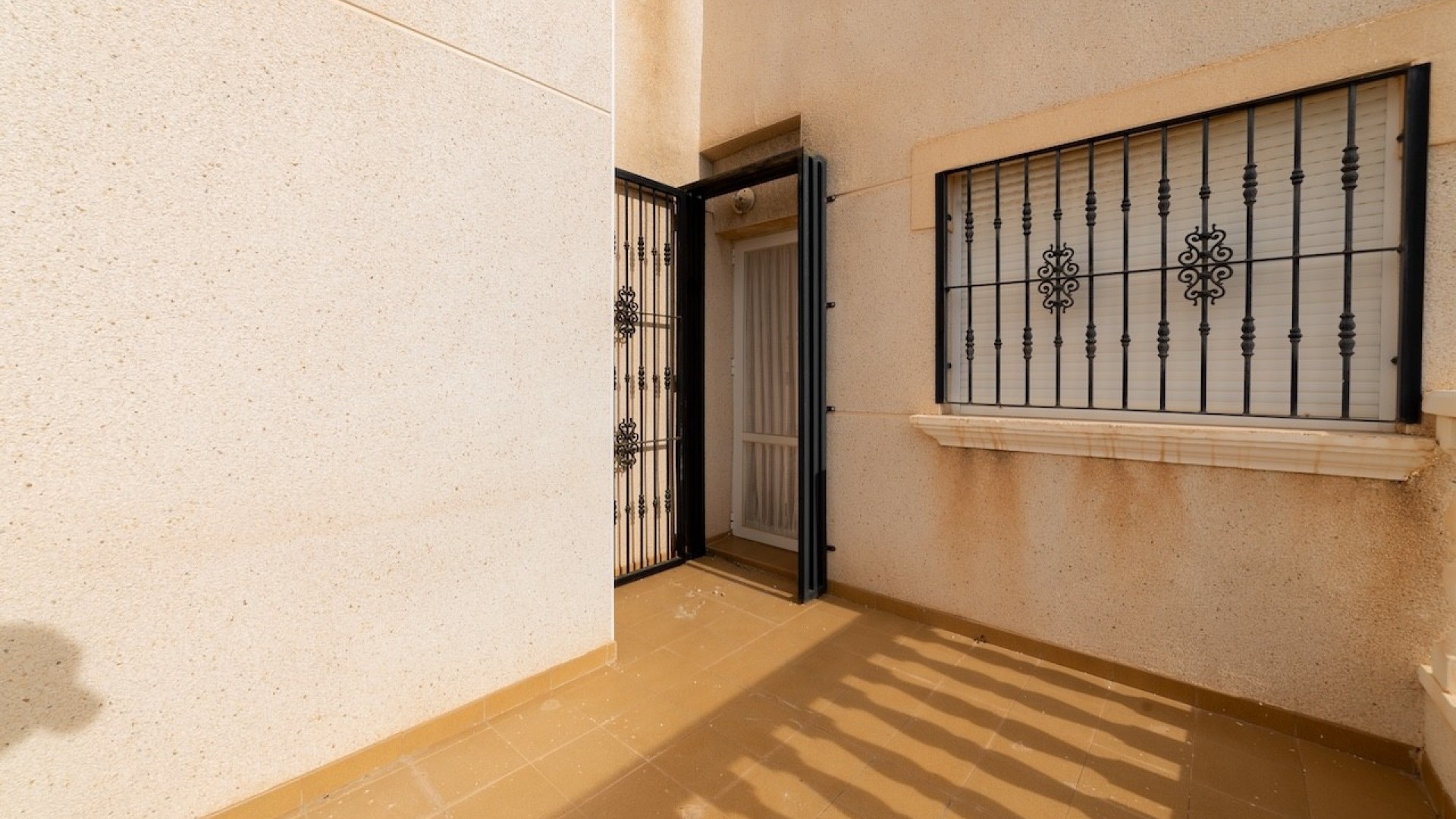 Resale - Villa - Villamartin - Res. Coral