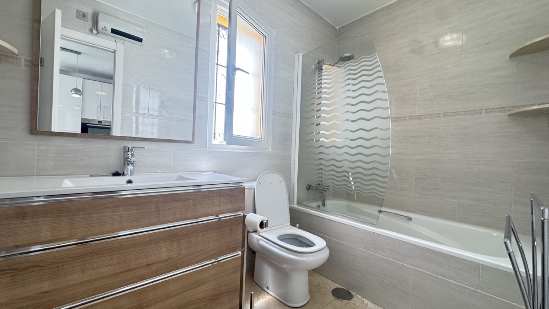 Resale - Villa - Villamartin - rioja