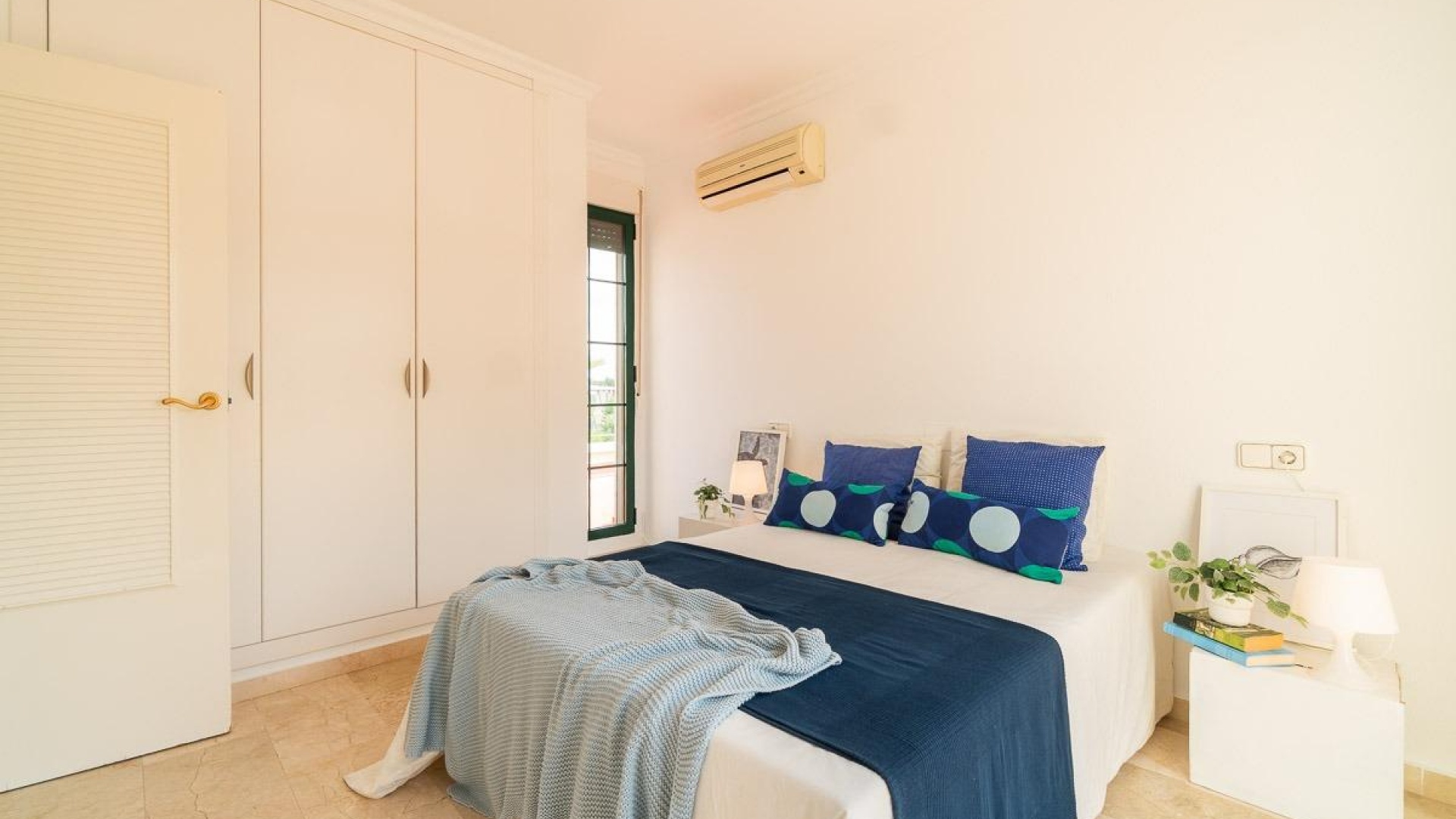 Resale - Villa - Villamartin - rioja