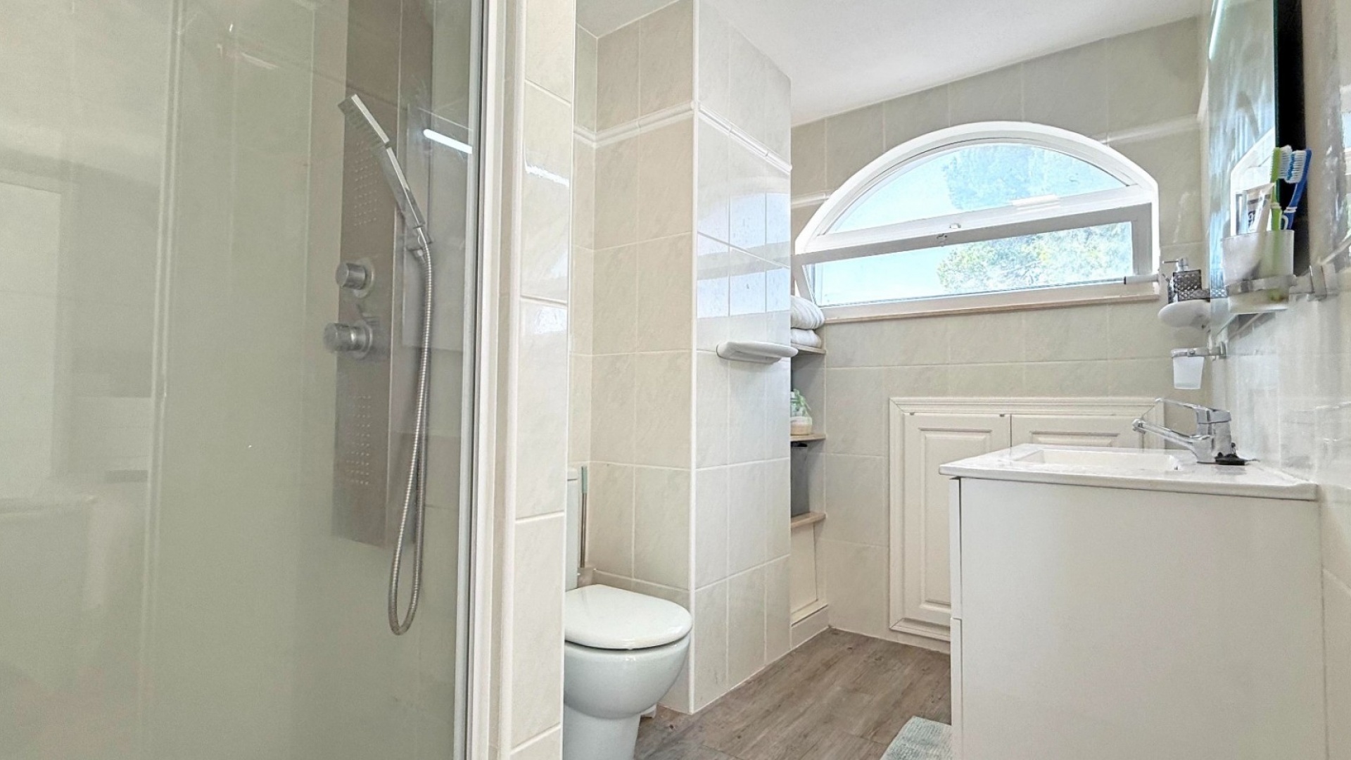 Resale - Villa - Villamartin - rioja