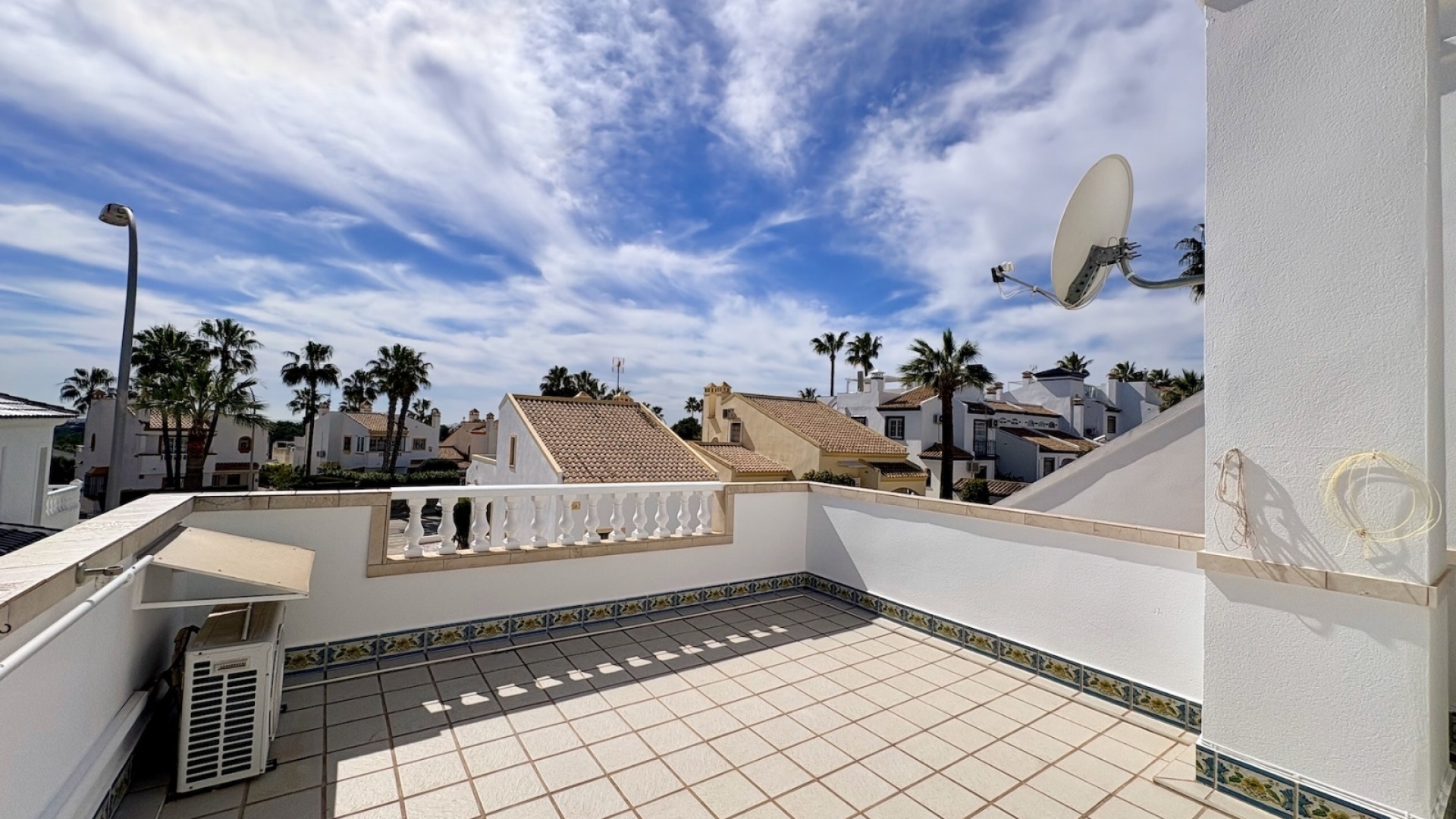 Resale - Villa - Villamartin - rioja