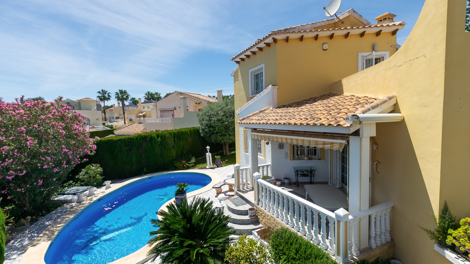 Resale - Villa - Villamartin - rioja