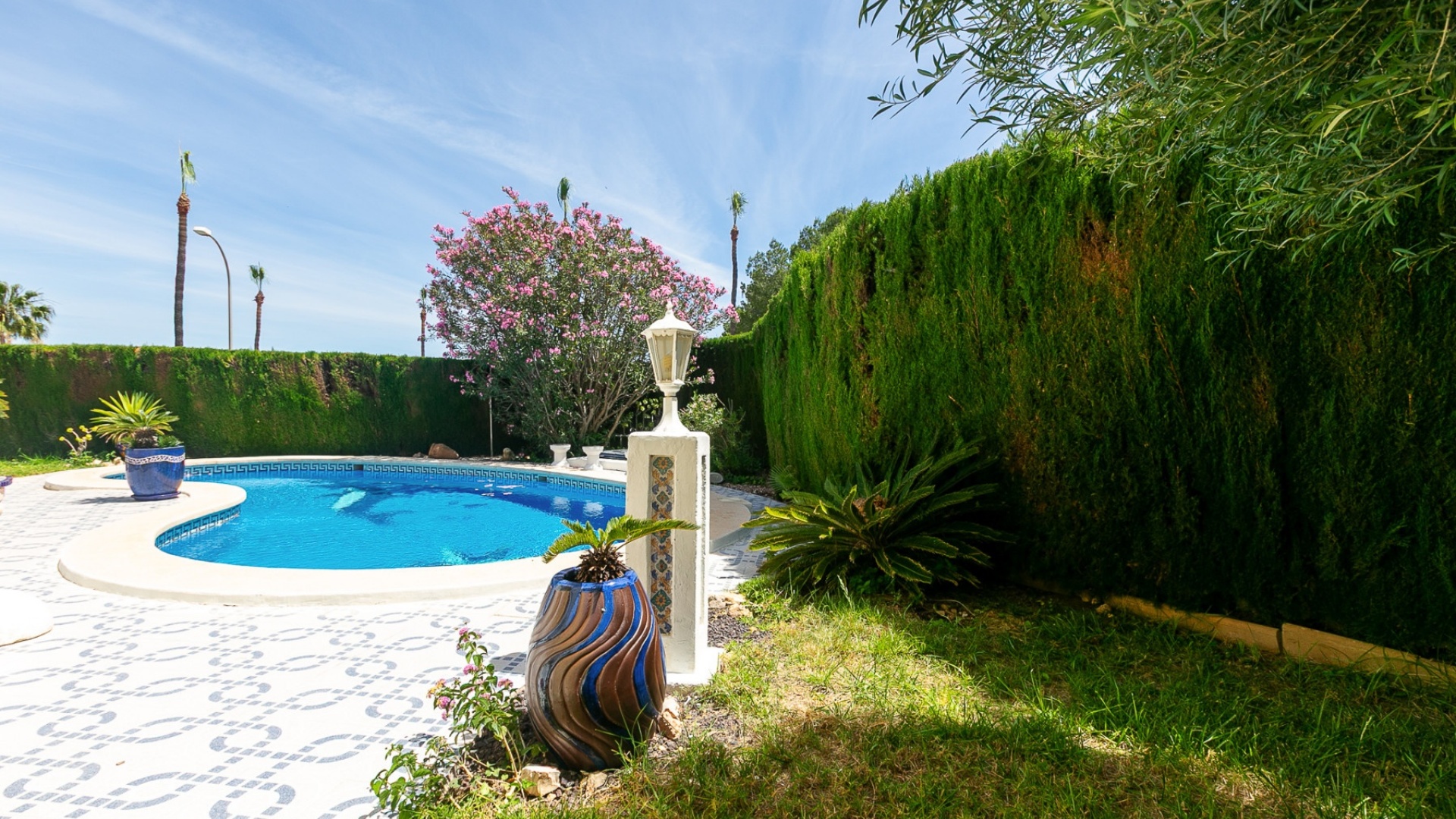Resale - Villa - Villamartin - rioja