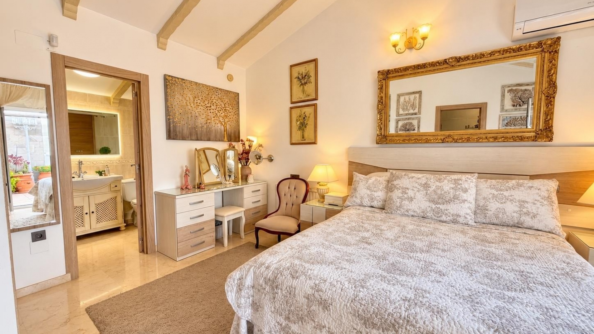 Resale - Villa - Villamartin - rioja