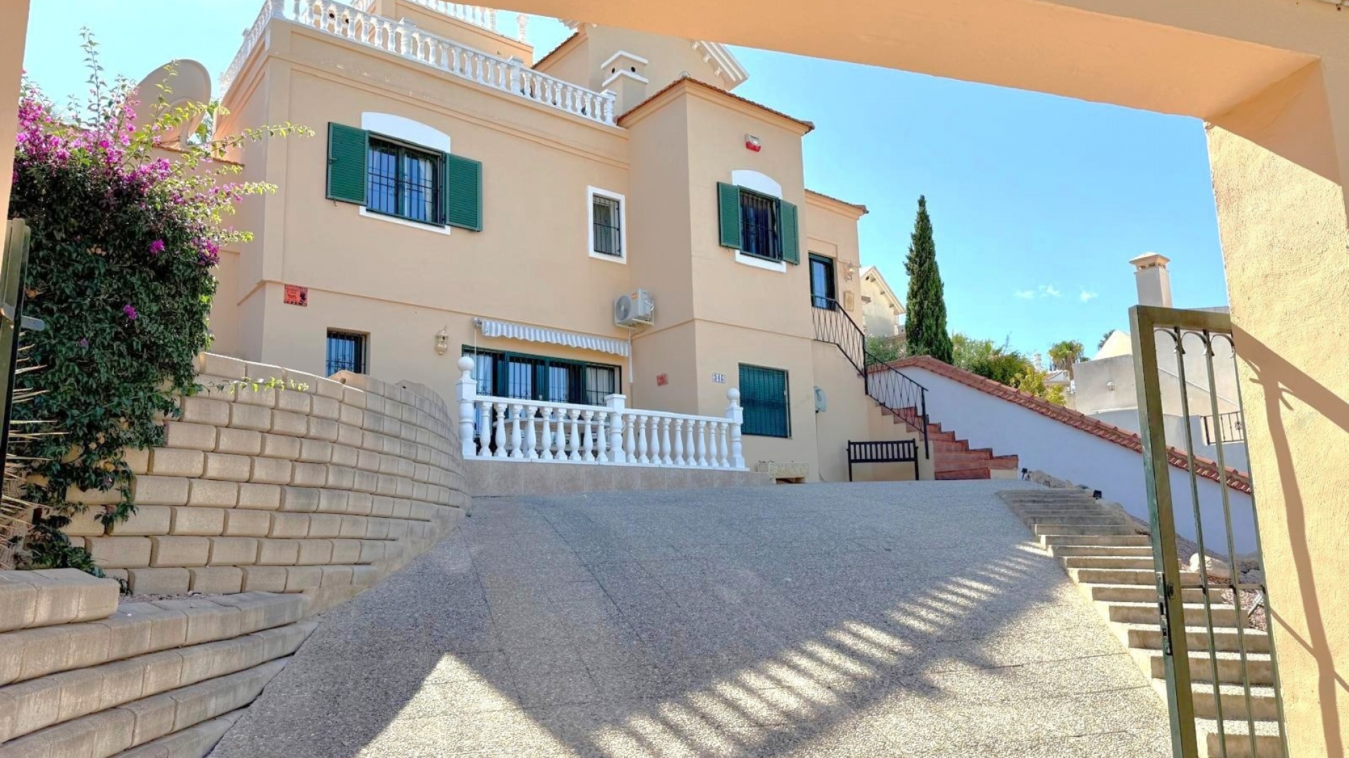 Resale - Villa - Villamartin - rioja