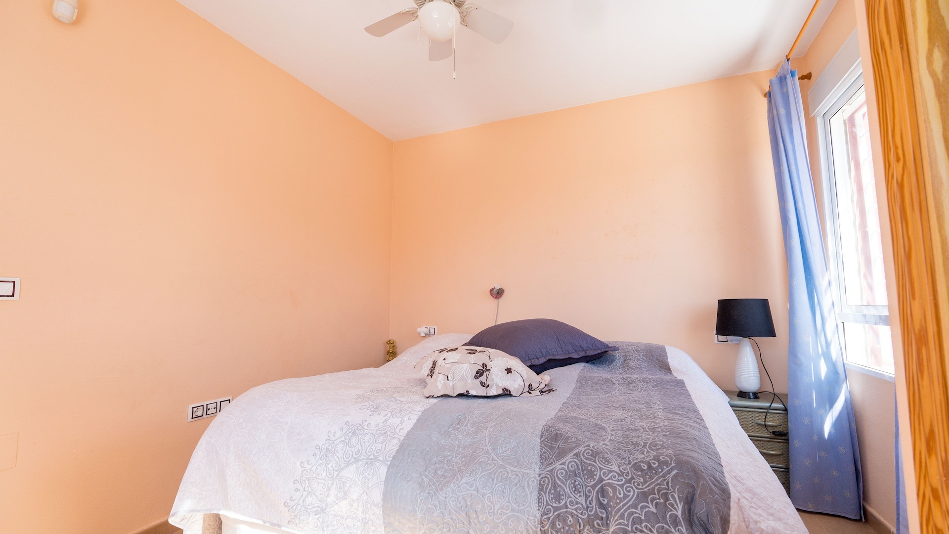 Resale - Villa - Villamartin - vista azul