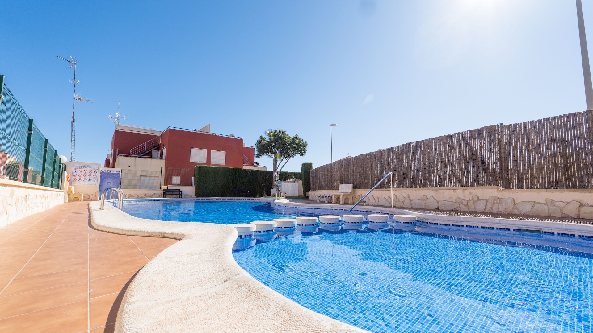 Resale - Villa - Villamartin - vista azul
