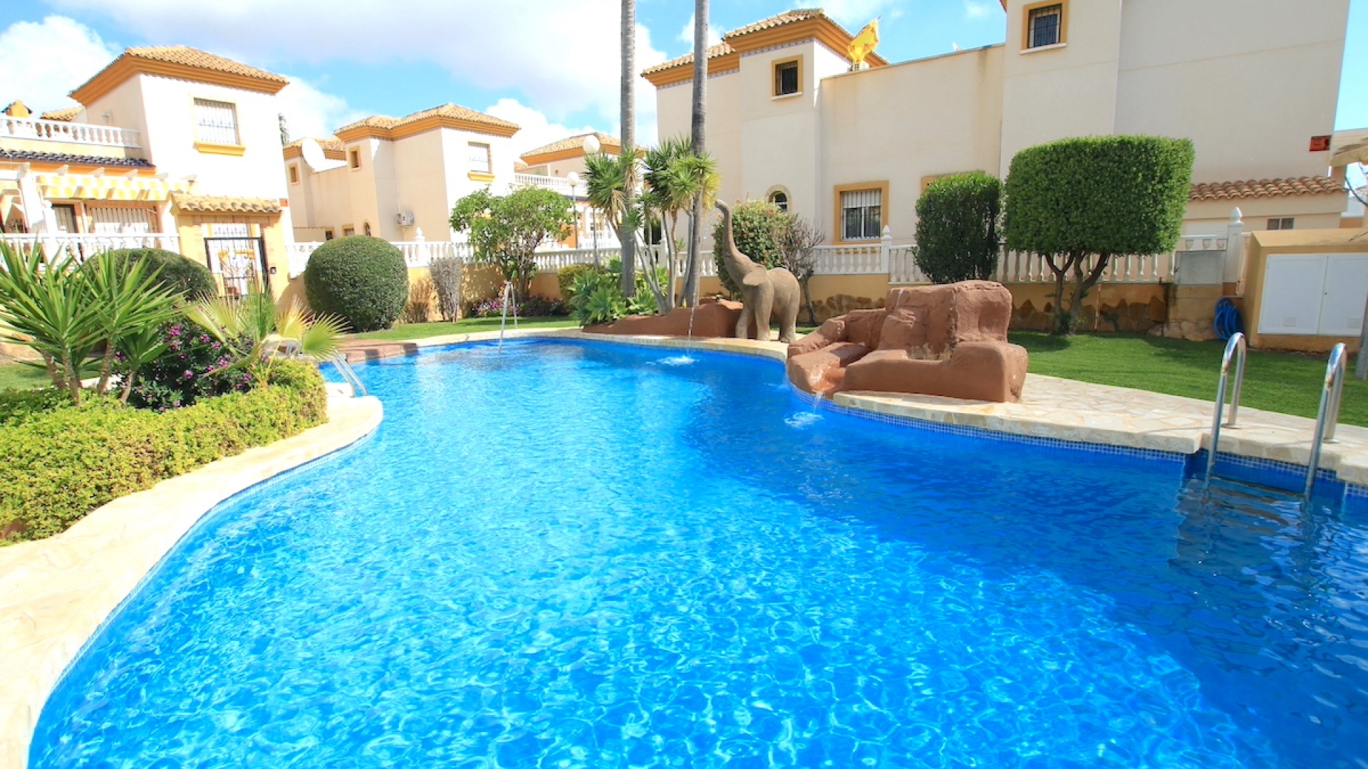 Resale - Villa - Villamartin