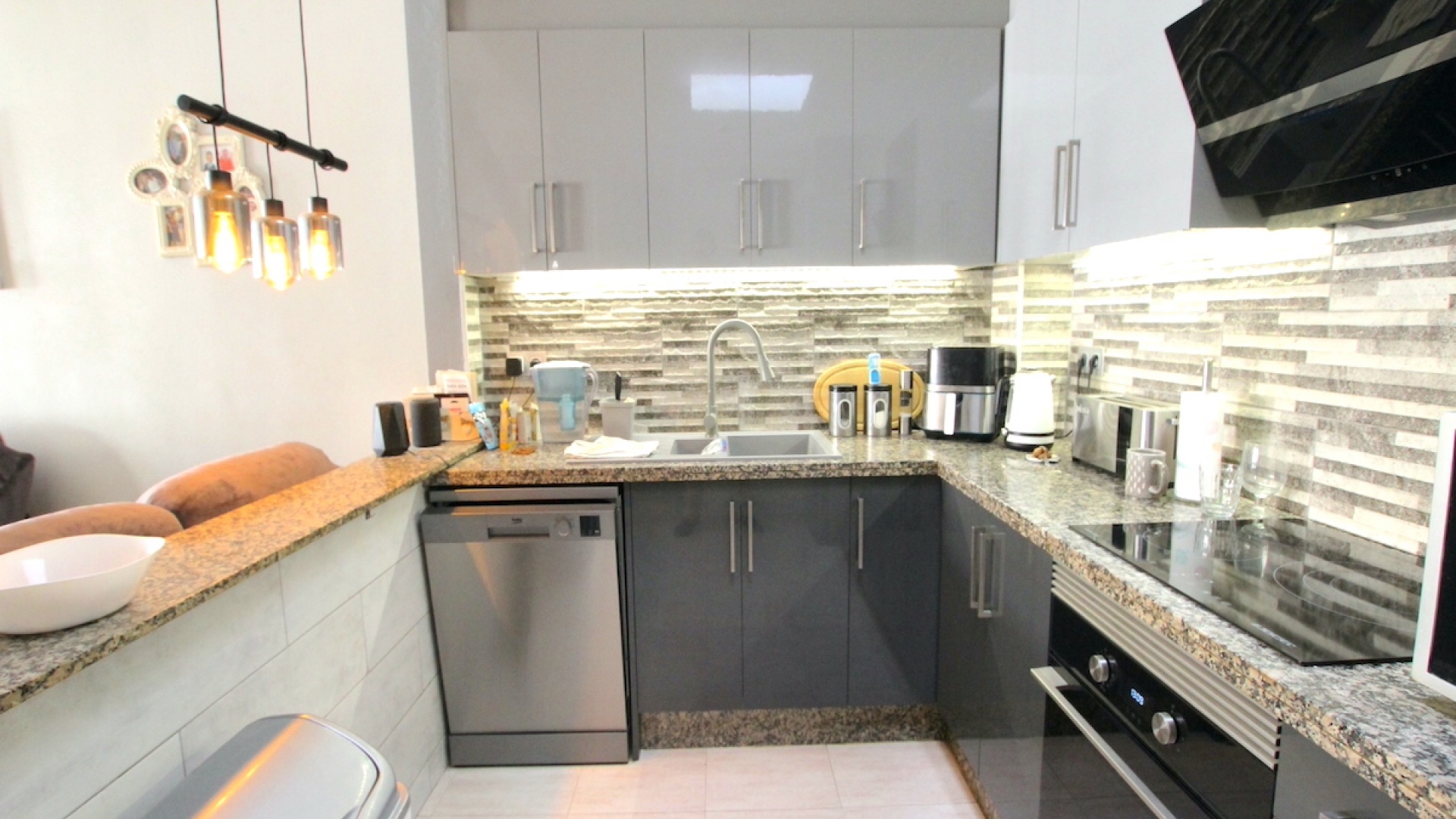 Resale - Villa - Villamartin