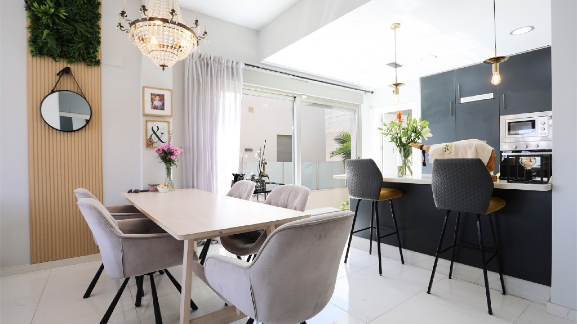 Resale - Villa - Villamartin