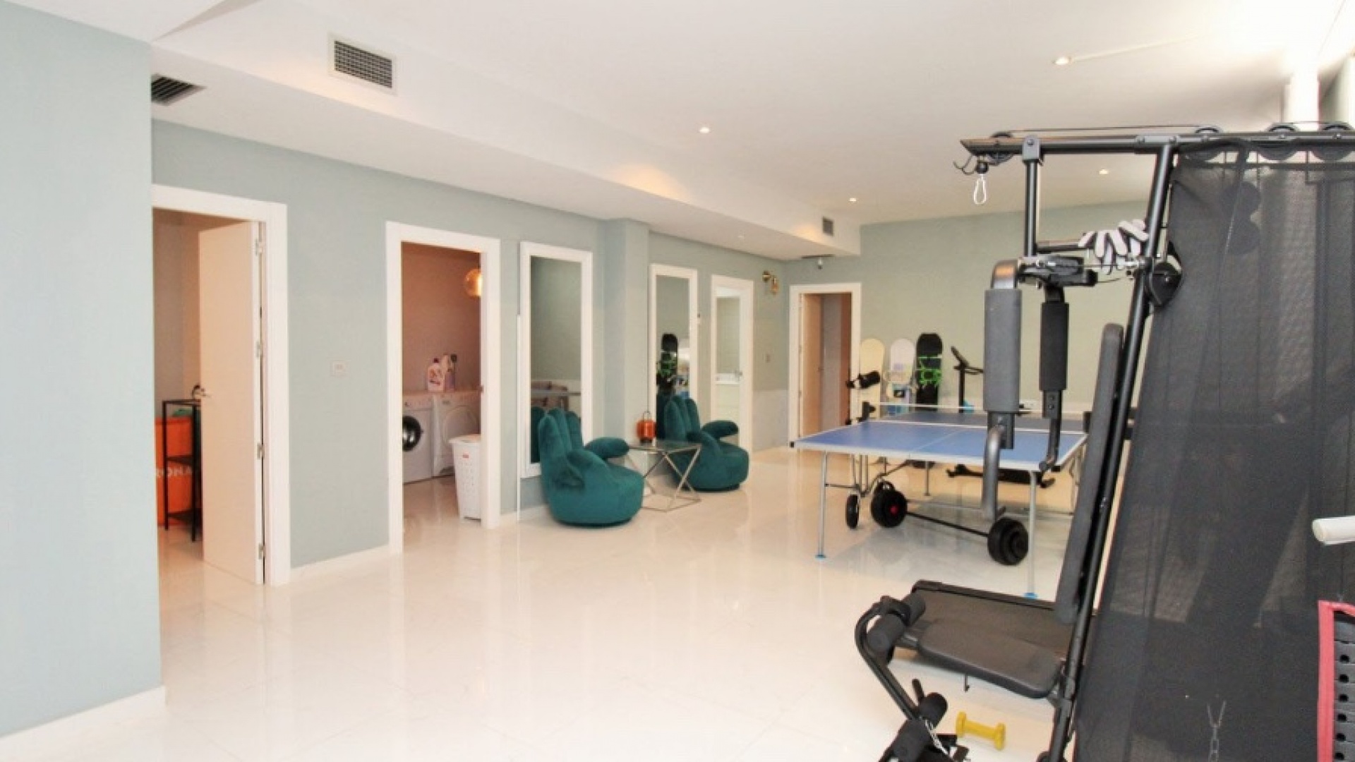 Resale - Villa - Villamartin