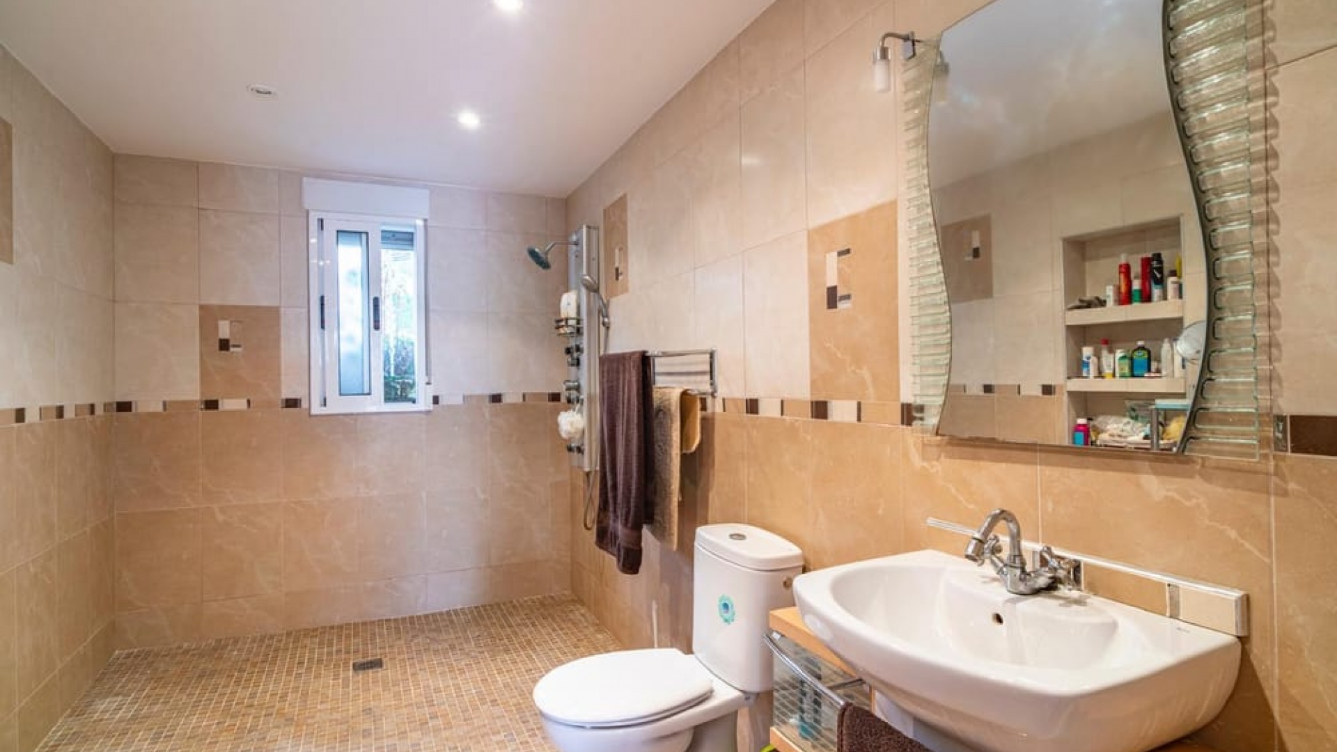 Resale - Villa - Villamartin