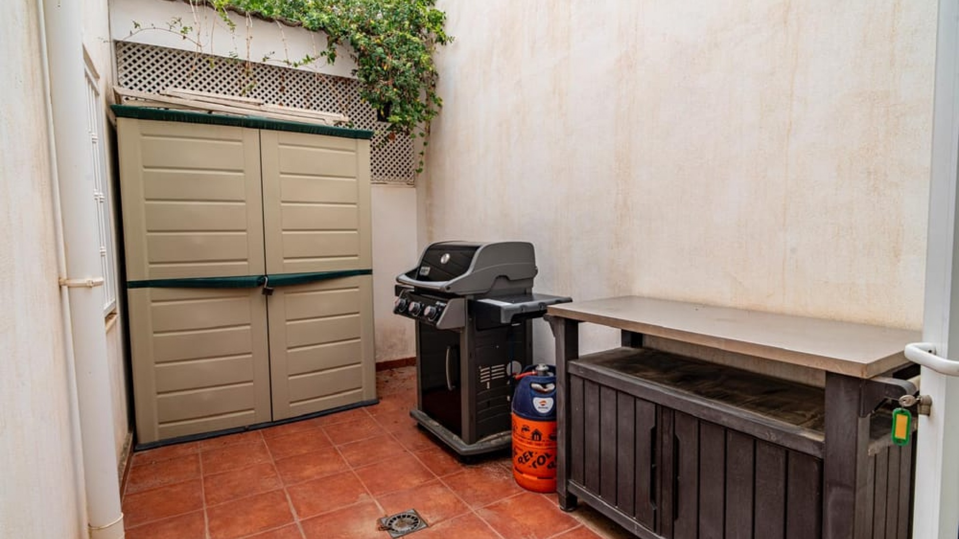 Resale - Villa - Villamartin