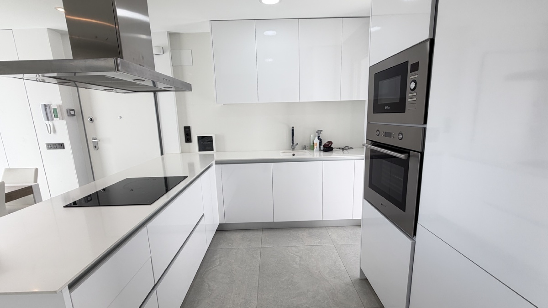 Resale - Villa - Villamartin