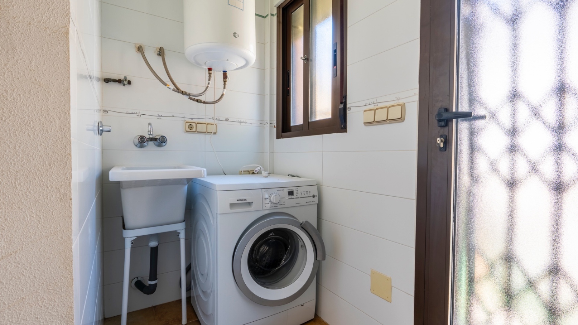 Resale - Villa - Villamartin