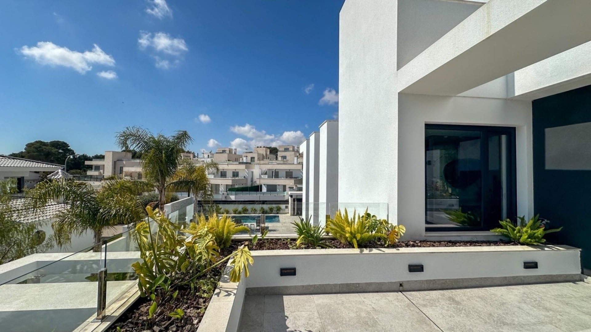 Resale - Villa - Villamartin