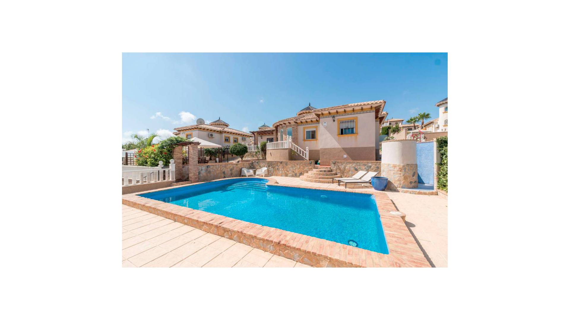 Resale - Villa - Villamartin