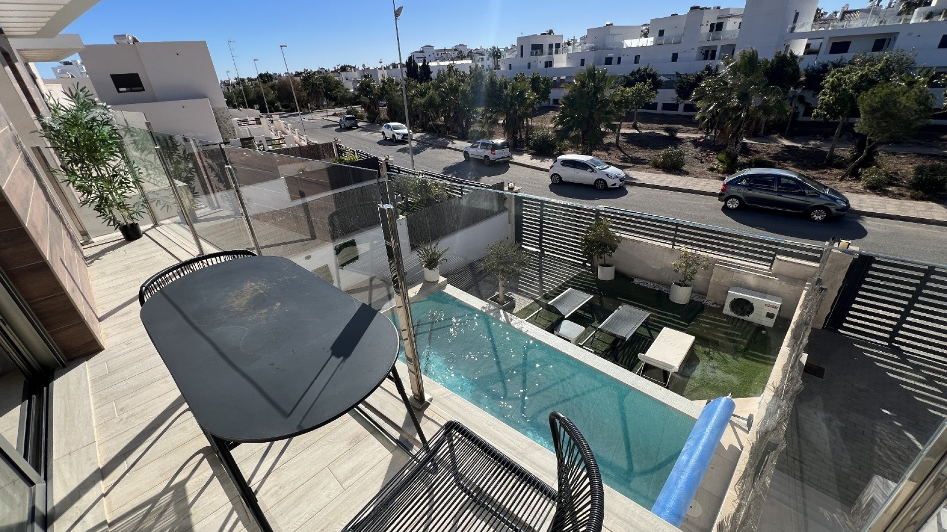 Resale - Villa - Villamartin