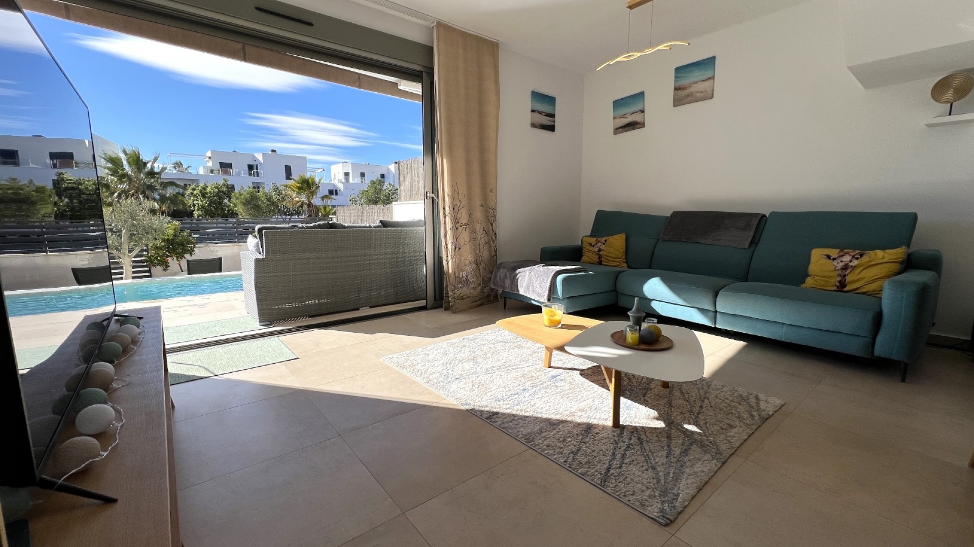 Resale - Villa - Villamartin