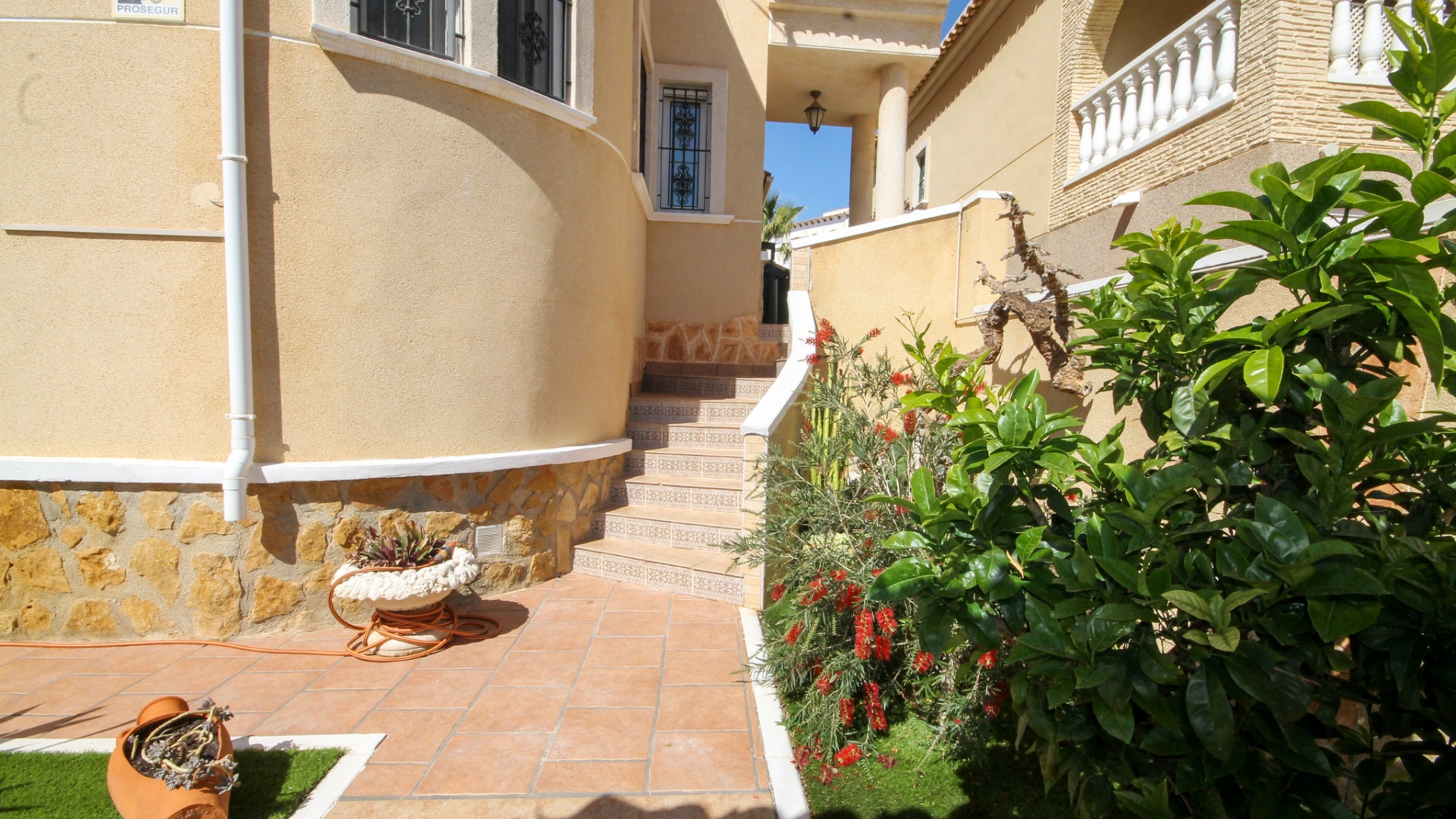 Resale - Villa - Villamartin