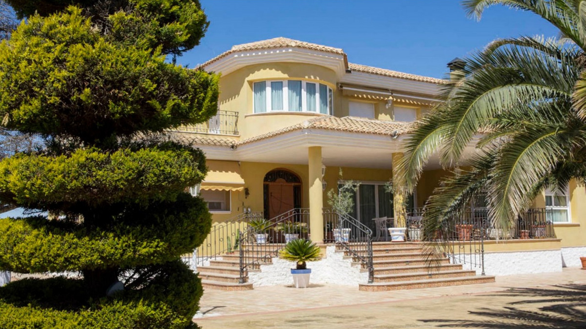 Resale - Villa - Yecla - Yecla Centro