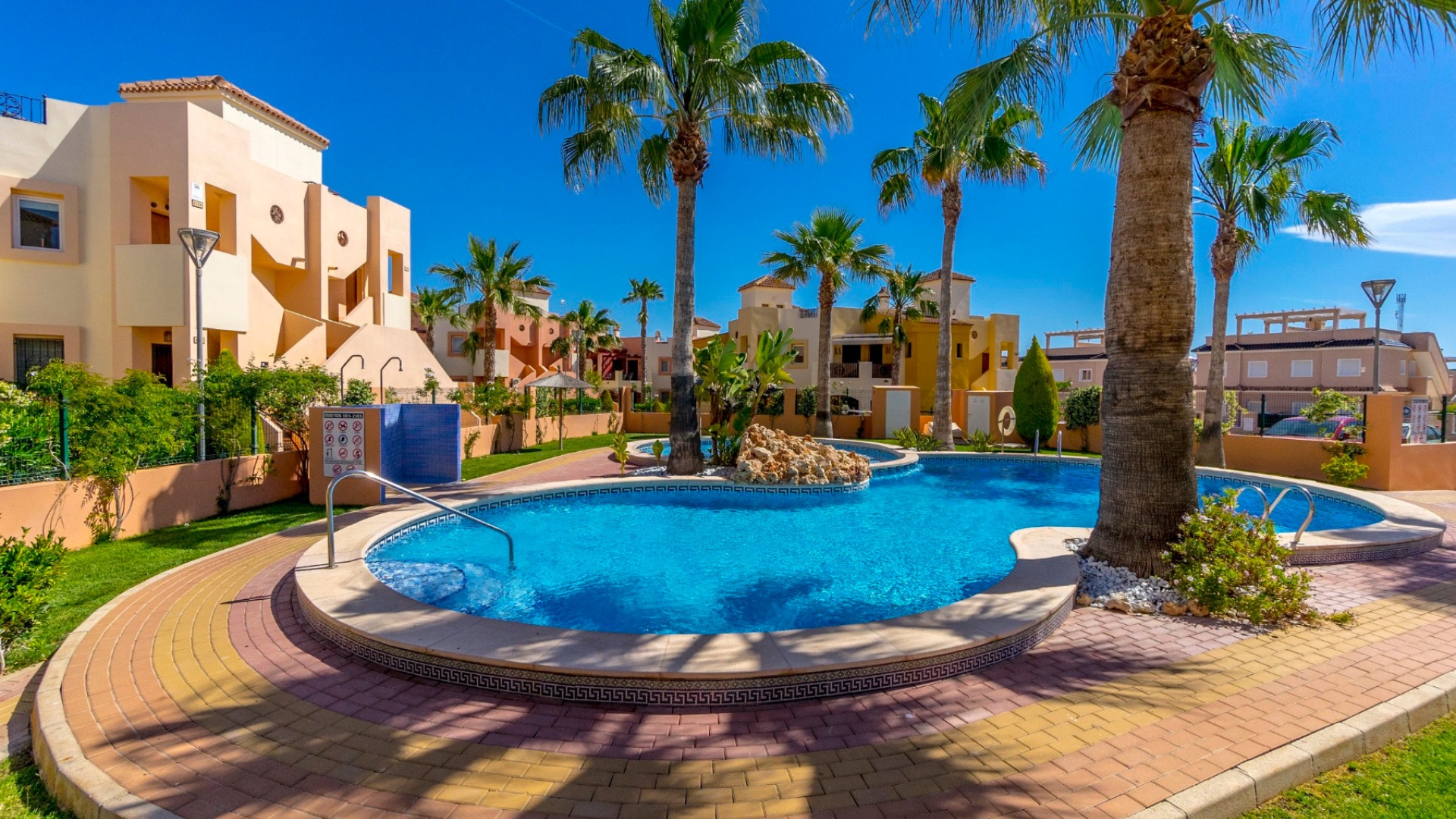 Revente - Appartement - Punta Prima - punta marina