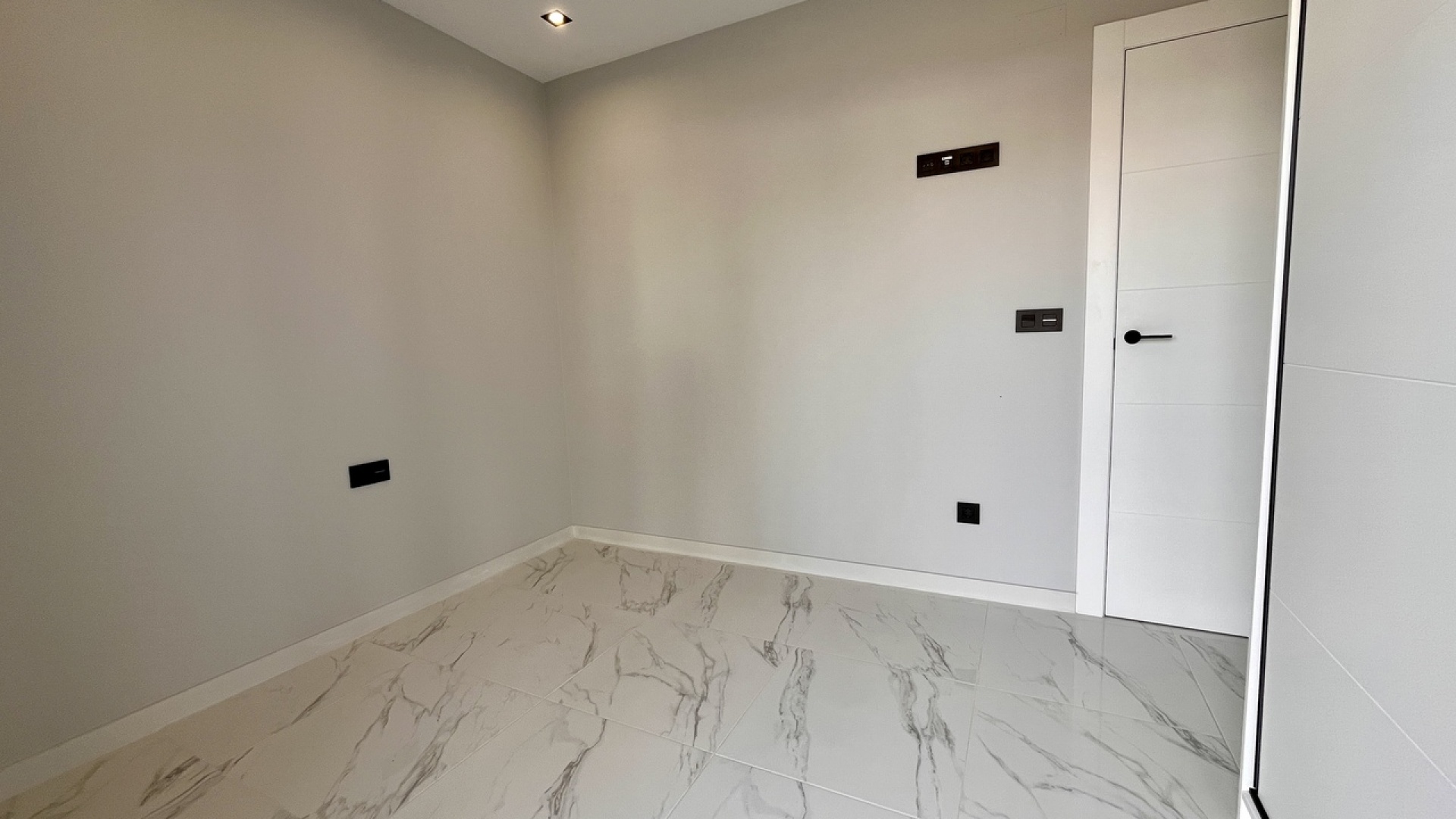 Revente - Appartement - Punta Prima - Res. Innova Beach